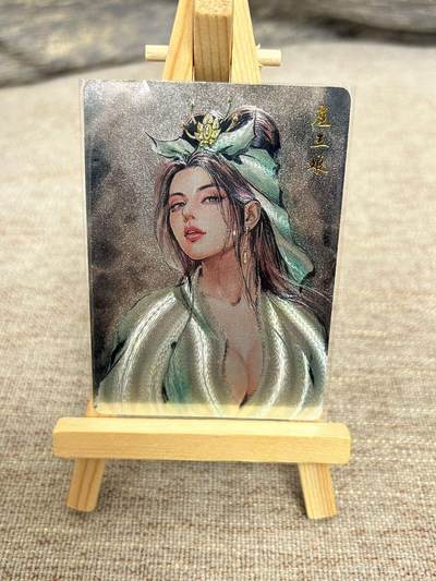 喜灰玩卡拍卖第七期，接拍品0佣金，欢迎送拍，释放现金流，让自己有资金可以购买更多喜欢的卡牌，让别的卡友能淘到更多心仪的卡牌 -  百里 港漫水浒第二弹 夏伟义老师绘 扈三娘 粗闪