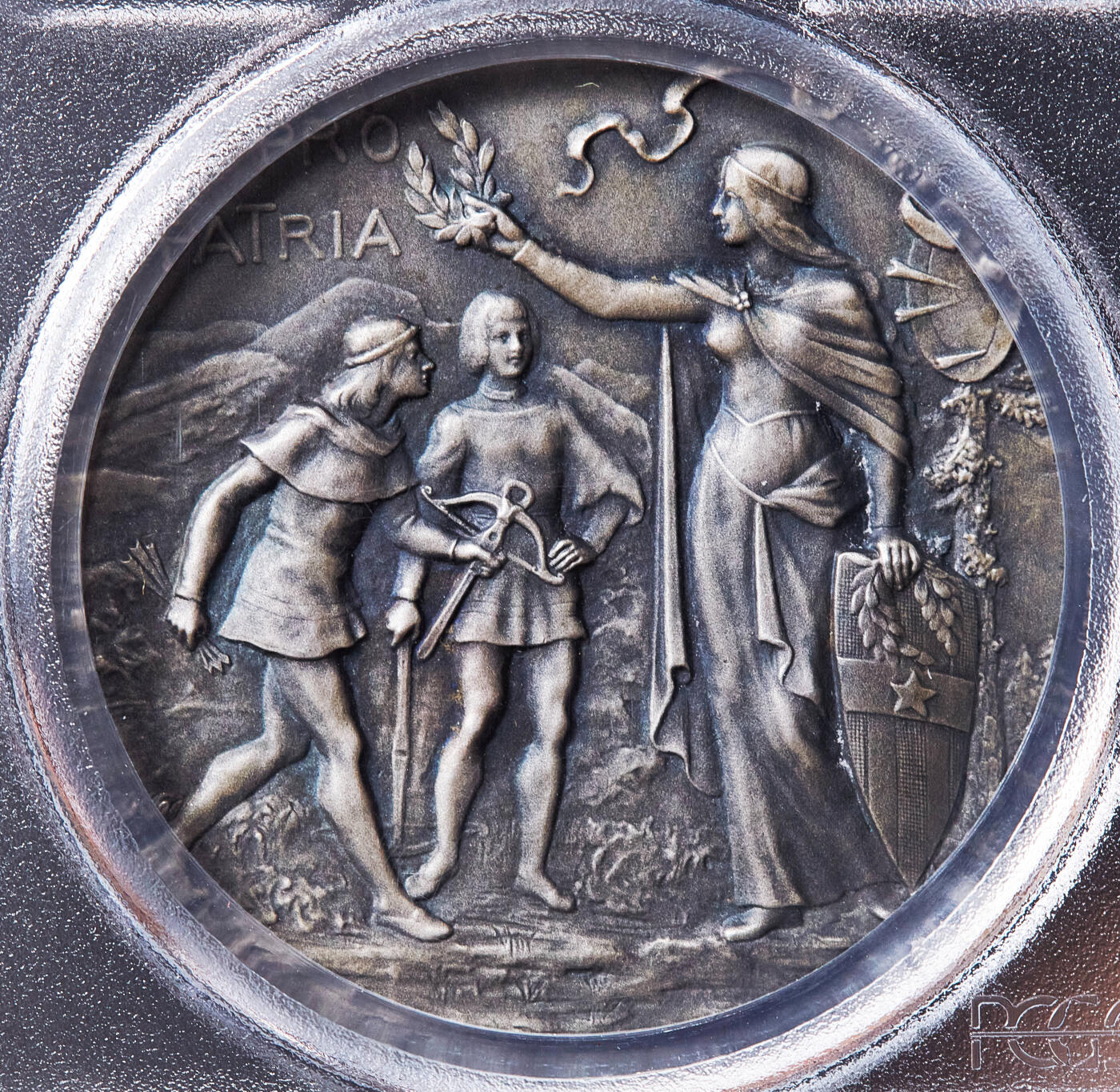 【俄甄集藏】满园春色-2026年(051)04-22星期三 晚 19:30 全场包邮 瑞士1900年纪念伯尔尼-圣伊米尔射击节大银章，PCGS SP64，酱彩包浆，高浮雕，设计精美，季军