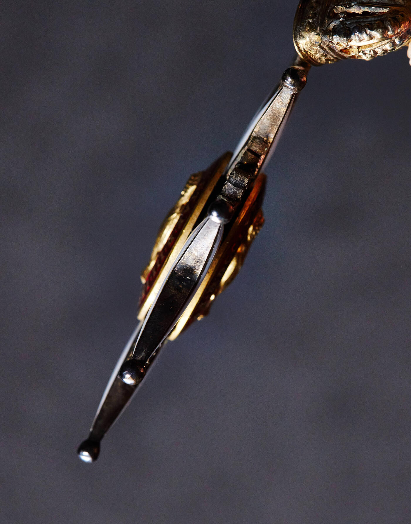 【俄甄集藏】满园春色-2026年(051)04-22星期三 晚 19:30 全场包邮 瑞典19世纪颁发骑士级瓦萨勋章，原盒，银质珐琅，保存完好，高：63mm，直径：38mm，不含绶带重量：17.9克