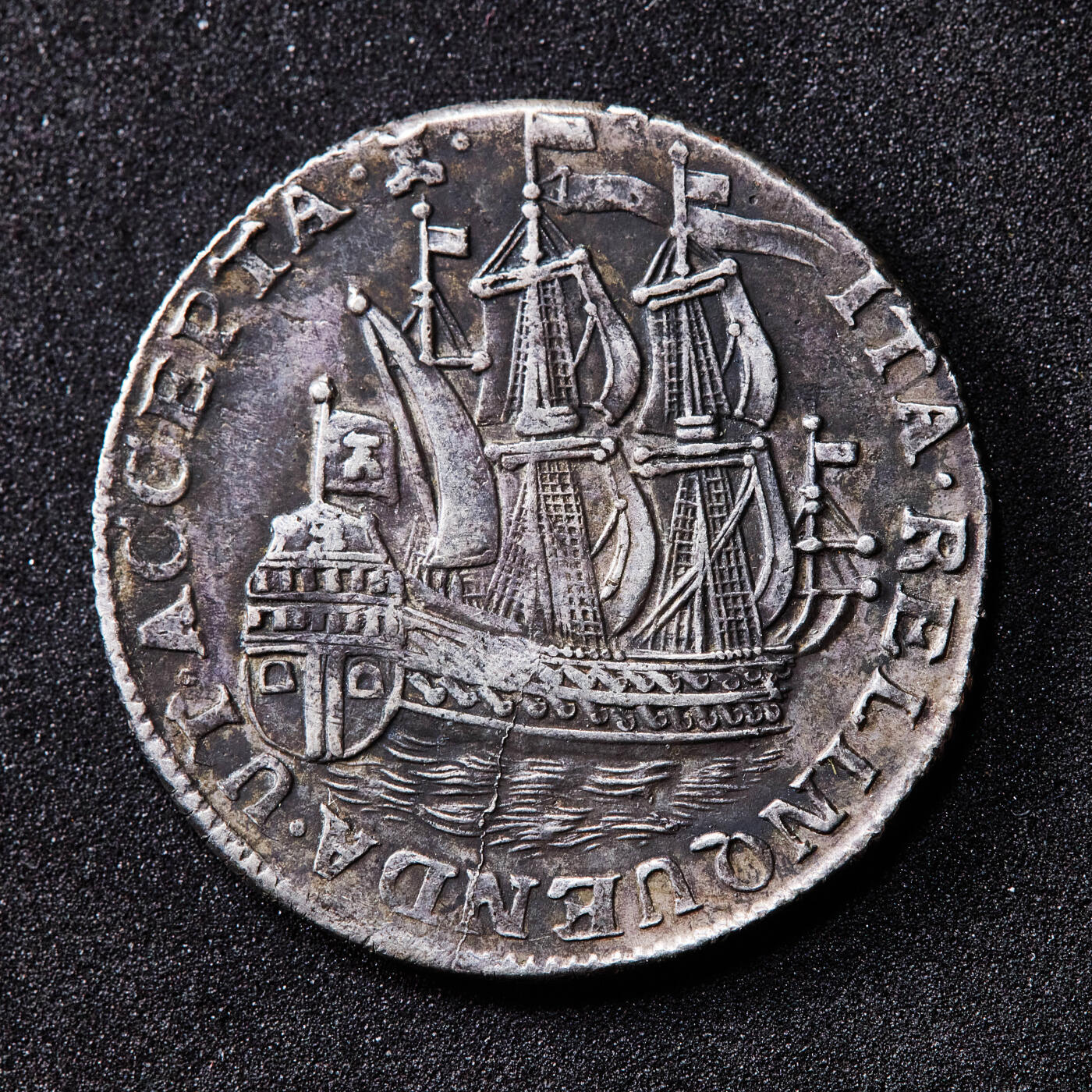 【俄甄集藏】满园春色-2026年(051)04-22星期三 晚 19:30 全场包邮