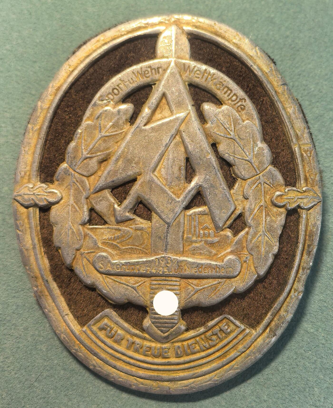 盛世勋华——号角文化勋章邮票专场拍卖第314期 德国（1939）冲锋队（SA）下莱茵大队1937年忠诚服务证章 极为少见 带厂标 极为少见