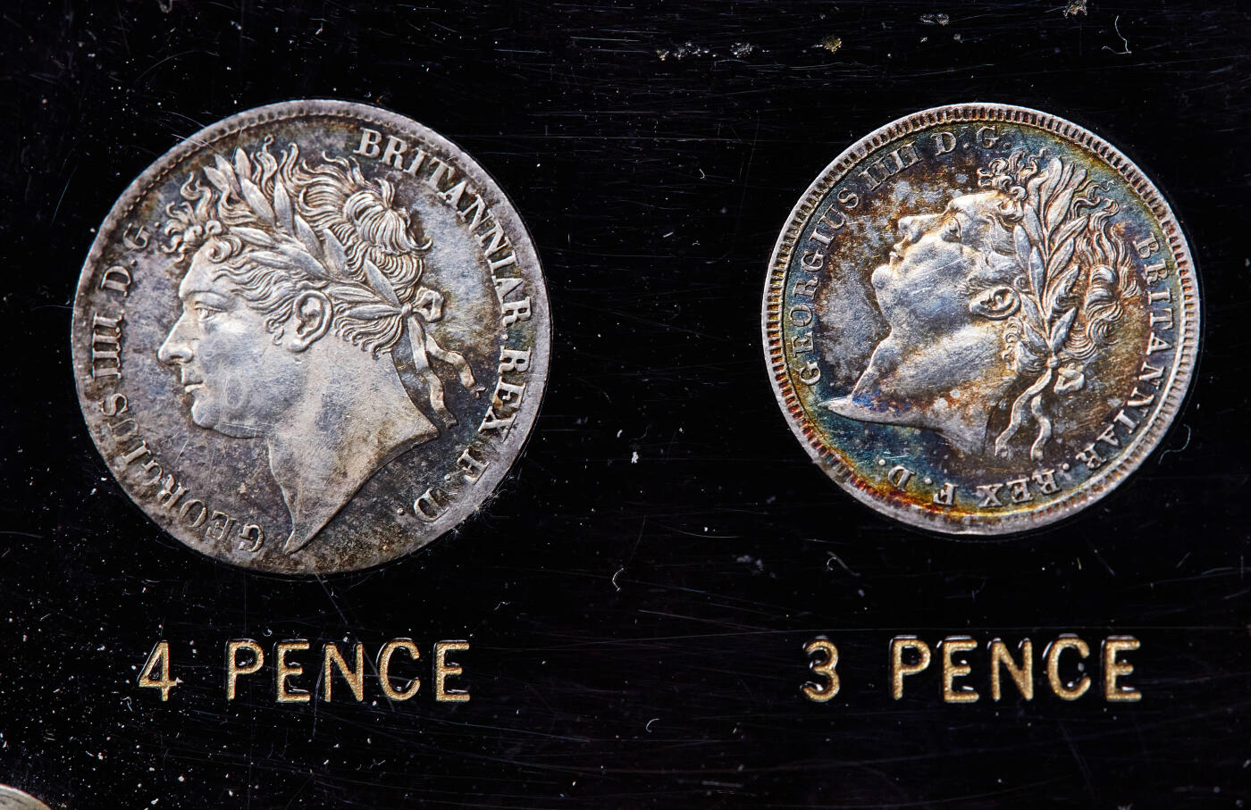 【俄甄集藏】满园春色-2026年(051)04-22星期三 晚 19:30 全场包邮 英国1827年乔治四世濯足节1、2、3、4便士银币4枚一套，类精制底板，五彩包浆，状态难得