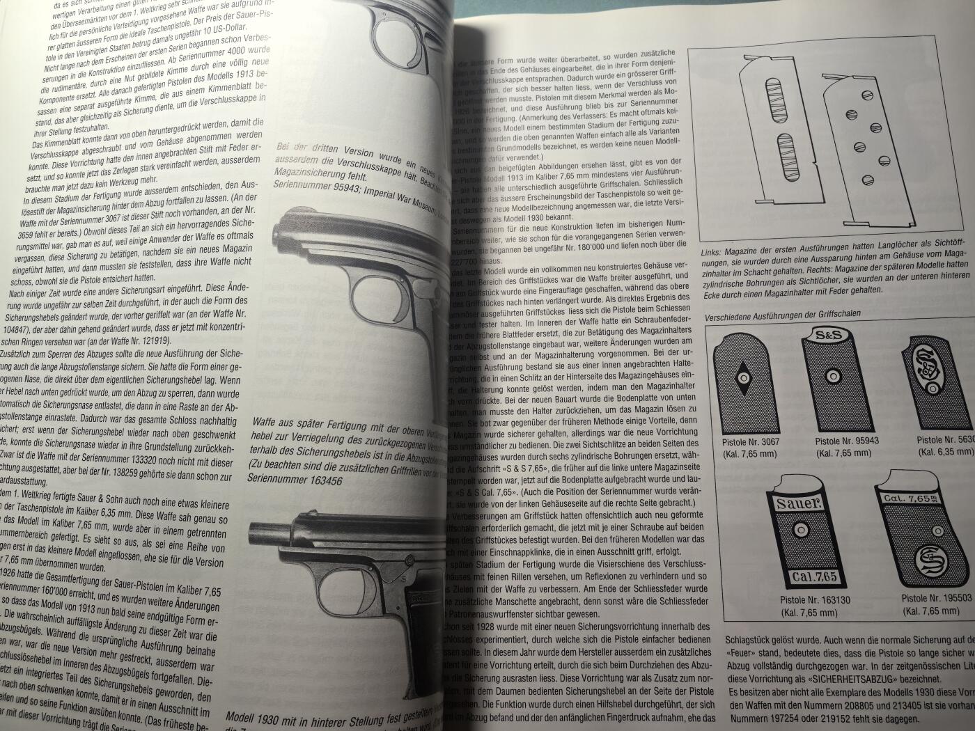 盛世勋华——号角文化勋章邮票专场拍卖第314期 德国出版 武器文摘2002年年鉴 厚达392页