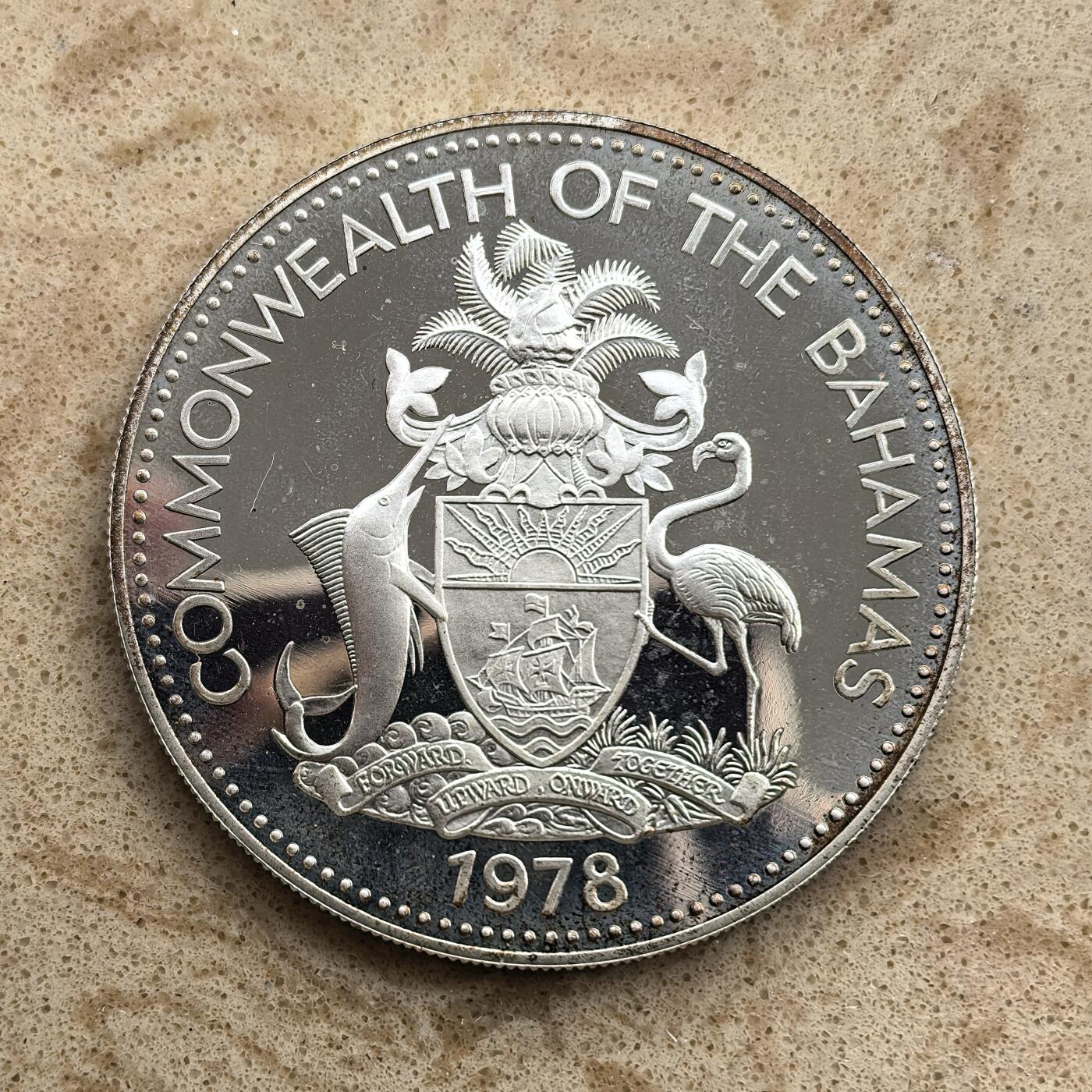 道一币馆币章第一百七十四场 原盒证 巴哈马群岛1978年独立5周年-查尔斯王子10元精制银币 45.35g 500s