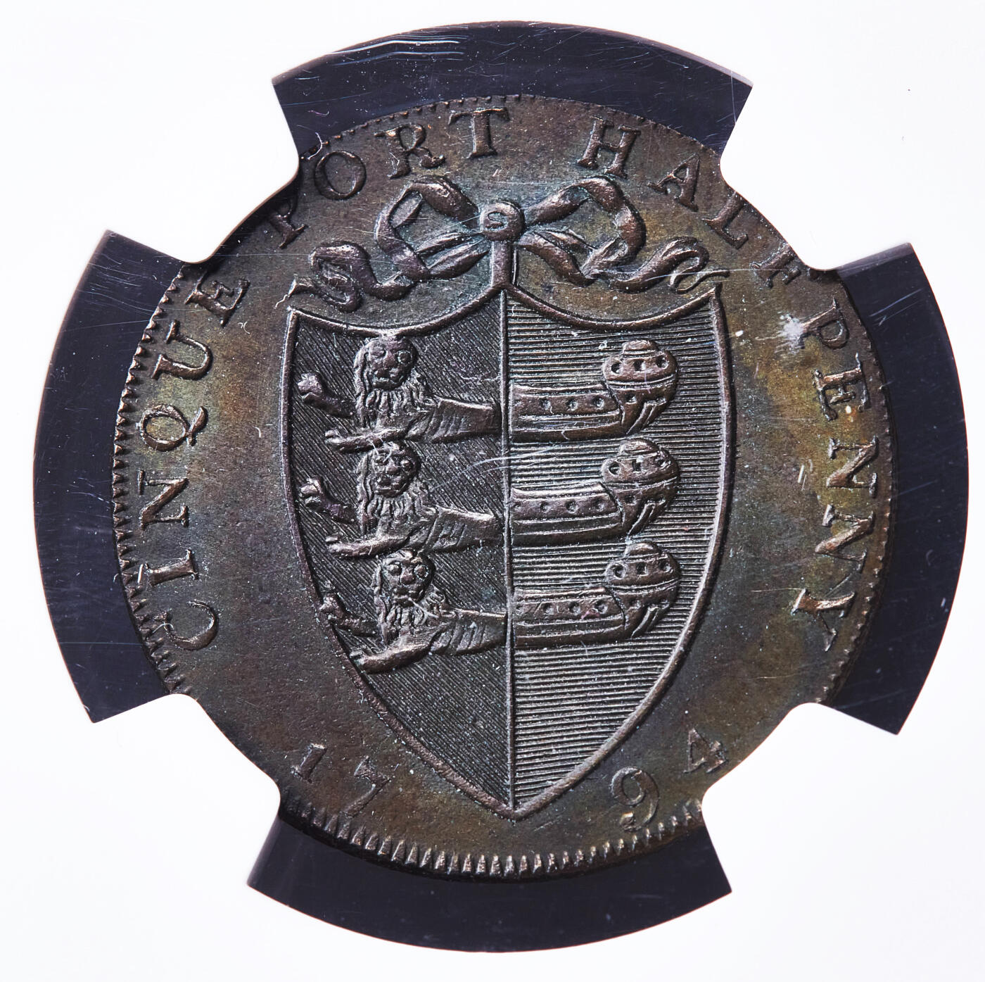 【俄甄集藏】满园春色-2026年(051)04-22星期三 晚 19:30 全场包邮 英国1794年肯特郡海斯镇渔业商人理查德·希普登1/2便士五港同盟纹章与三桅帆船商业代用铜币，NGC MS63，黑巧克力包浆，原光品相