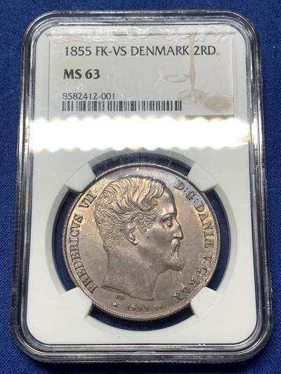 《竞宝斋》第479场 周日，周一 2场连拍 （全场包邮）20级店铺 欢迎送拍 - NGC MS63 丹麦 1855年 腓特烈七世 2R大银币 早期大银币都非常难得 上MS高分不容易
