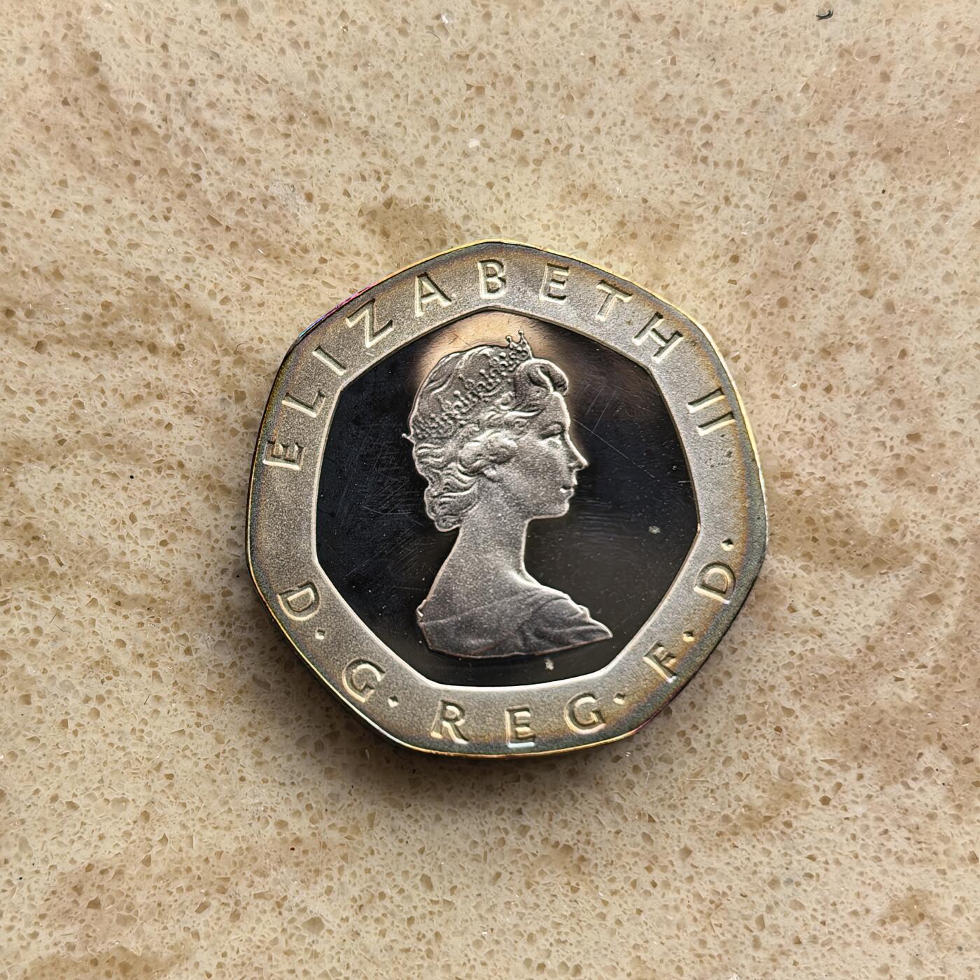 道一币馆币章第一百七十四场 原盒证 英国1982年20便士精制银币