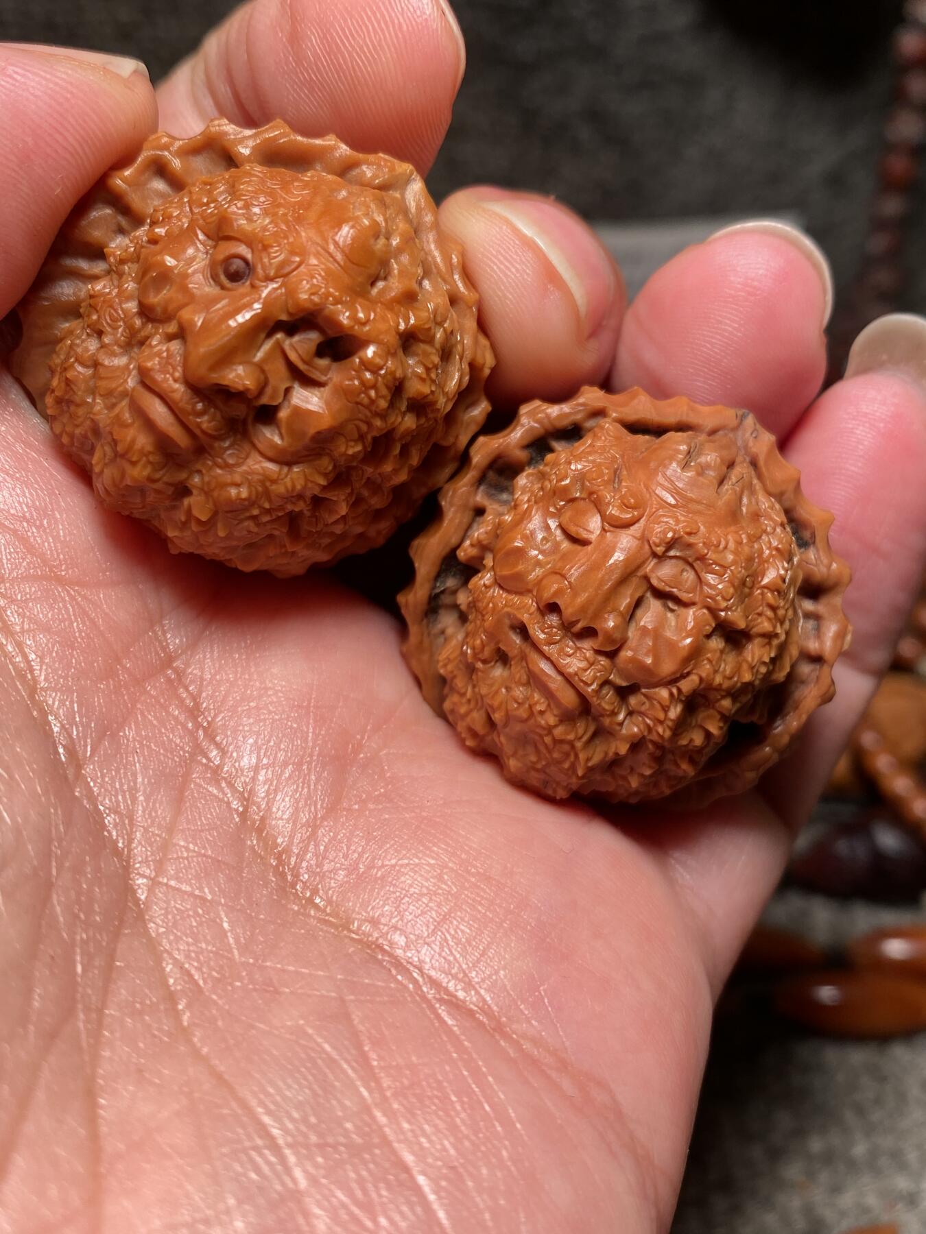 捡漏苏州非物质文化遗产，核雕艺术老苏工 福利苏工核雕，纯手工雕刻,核桃老苏工达摩，个性十足，等待有缘人，市场无同款，尺寸3。5喜欢的来