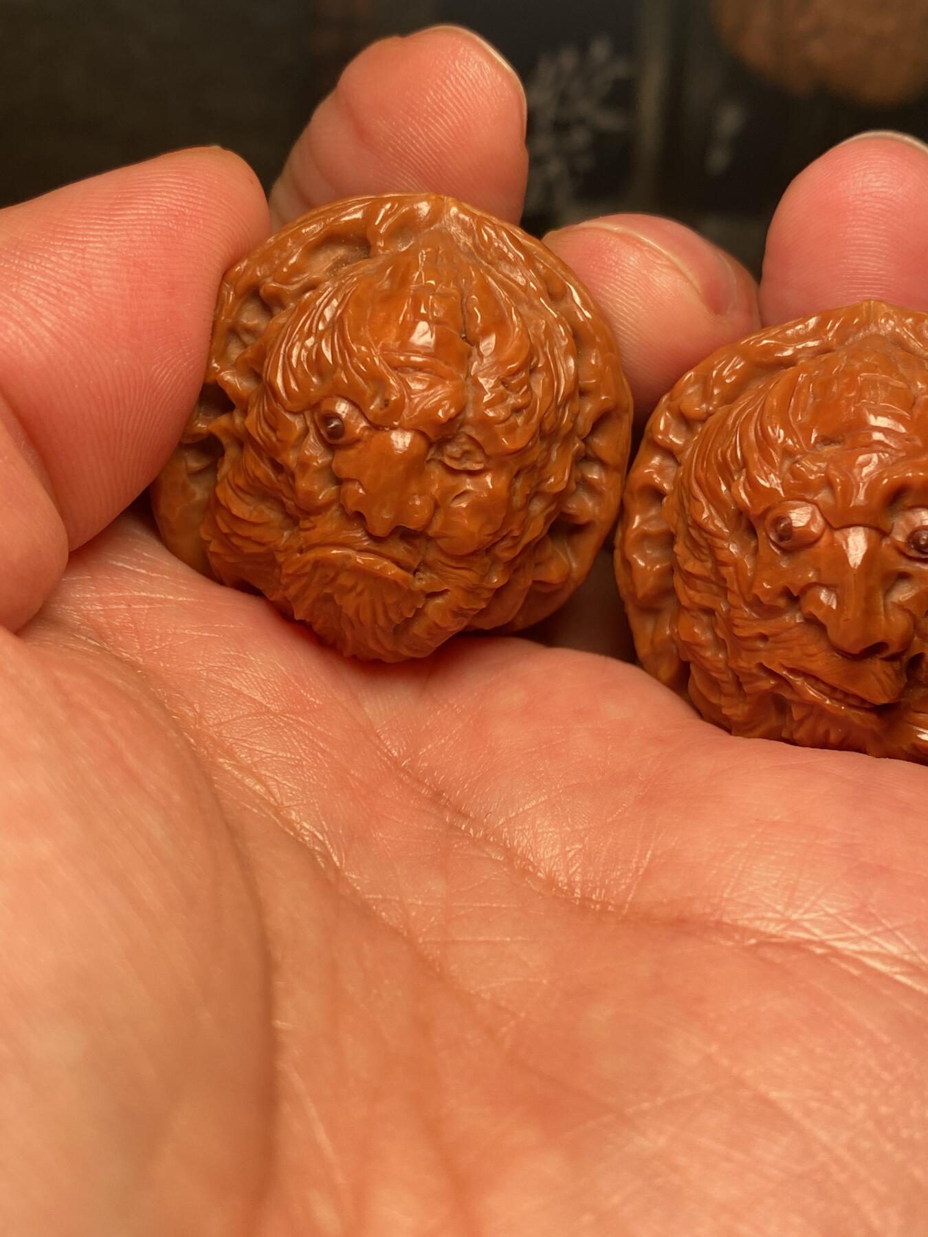 捡漏苏州非物质文化遗产，核雕艺术老苏工 福利苏工核雕，纯手工雕刻,核桃老苏工钟馗百态个性十足，等待有缘人，市场无同款，尺寸3。58喜欢的来