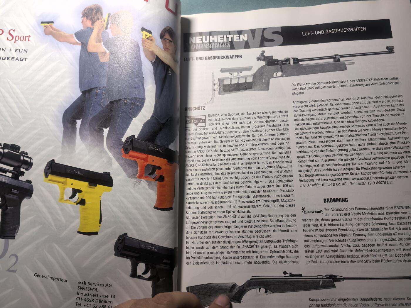 盛世勋华——号角文化勋章邮票专场拍卖第314期 德国出版 武器文摘2002年年鉴 厚达392页