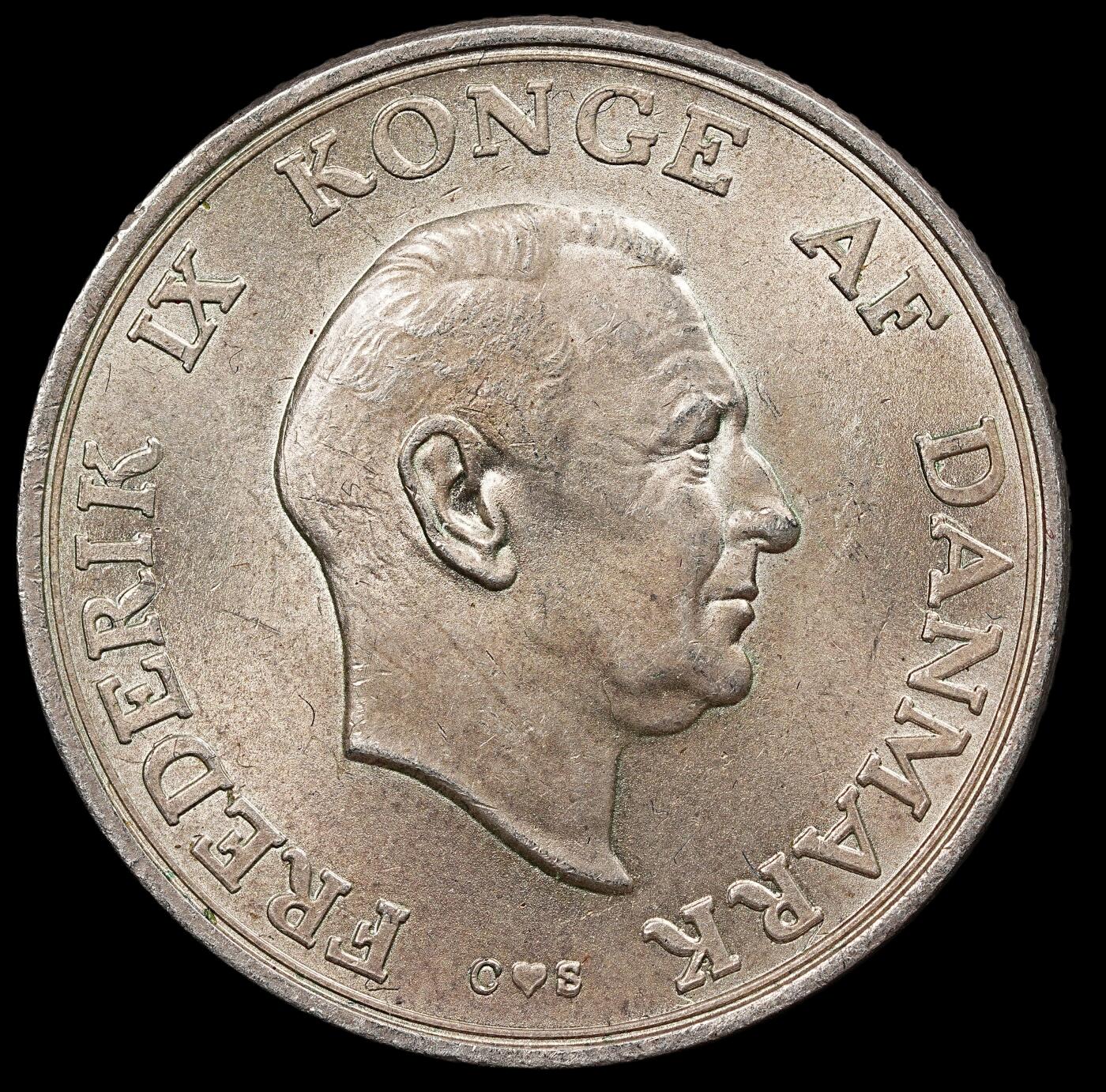 修遠堂世界钱币第111期 1958年丹麦玛格丽特公主18周岁纪念2克朗银币 15g，含银80%