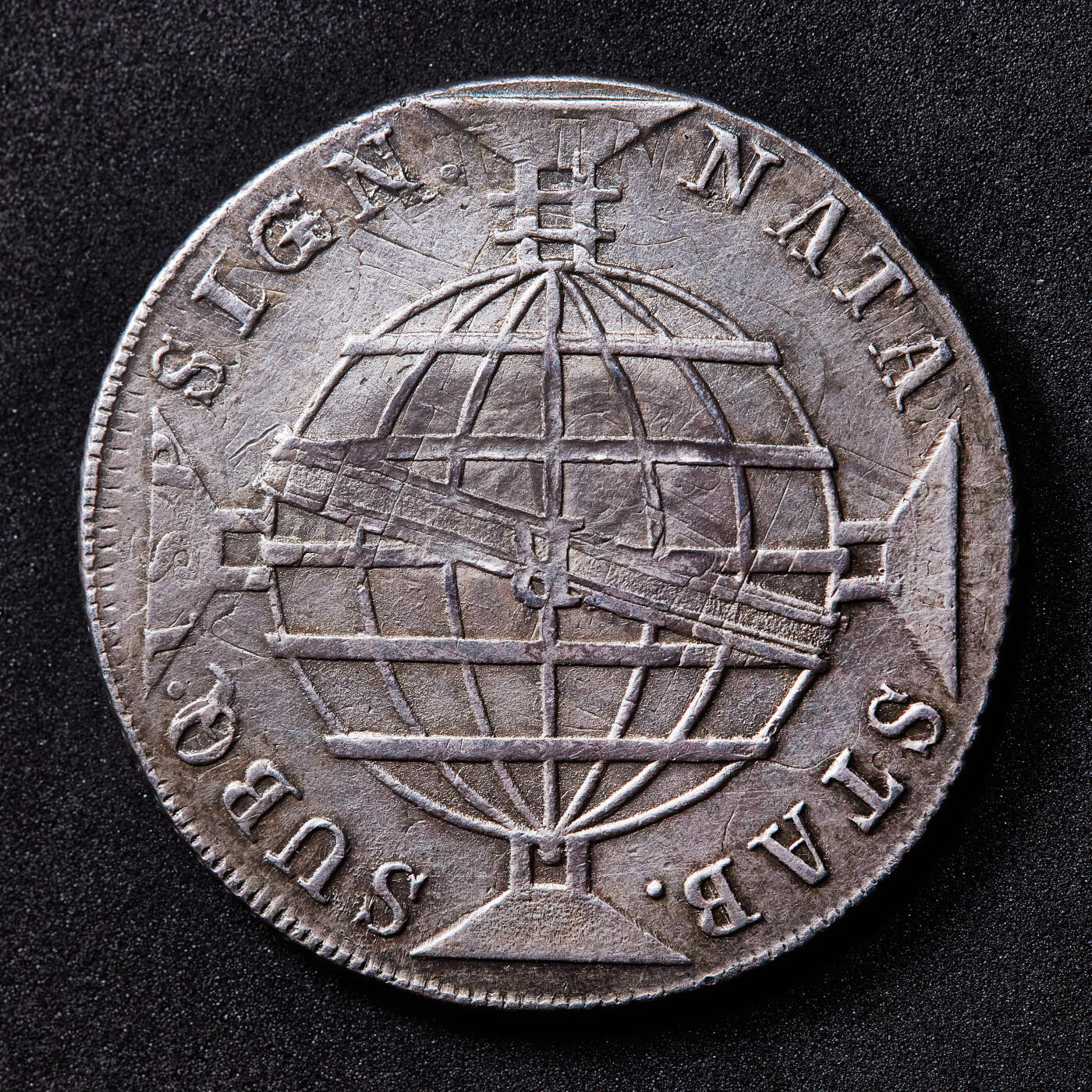 【俄甄集藏】满园春色-2026年(051)04-22星期三 晚 19:30 全场包邮 巴西1937-1955年政变时期戈亚斯州加盖1816年R版960瑞斯大银币，稀少品种