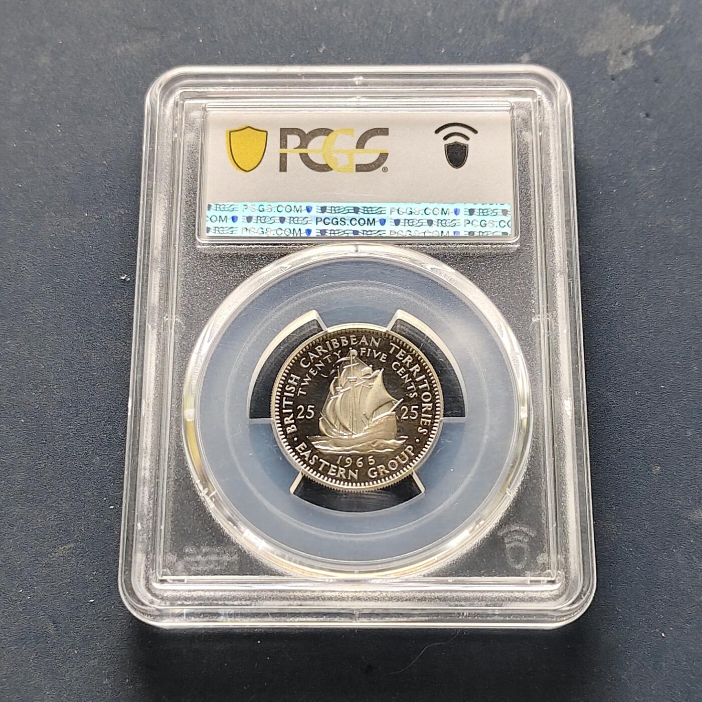 【全场包邮】纯粹捡漏拍521场 【收藏级·亚军分】东加勒比1965年女王25分精制币-PCGS PR68 DCAM（更高分仅2枚）