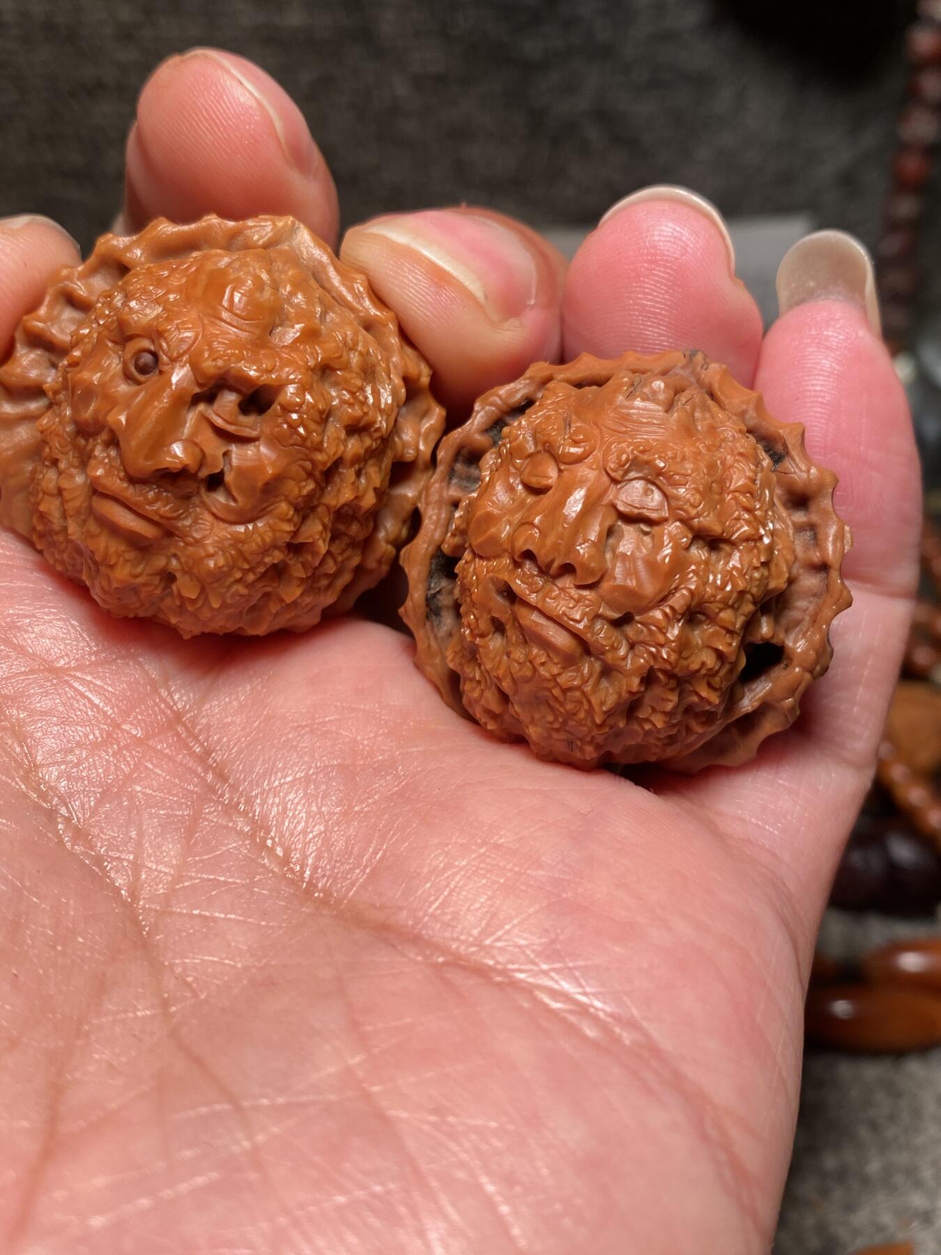 捡漏苏州非物质文化遗产，核雕艺术老苏工 福利苏工核雕，纯手工雕刻,核桃老苏工达摩，个性十足，等待有缘人，市场无同款，尺寸3。5喜欢的来