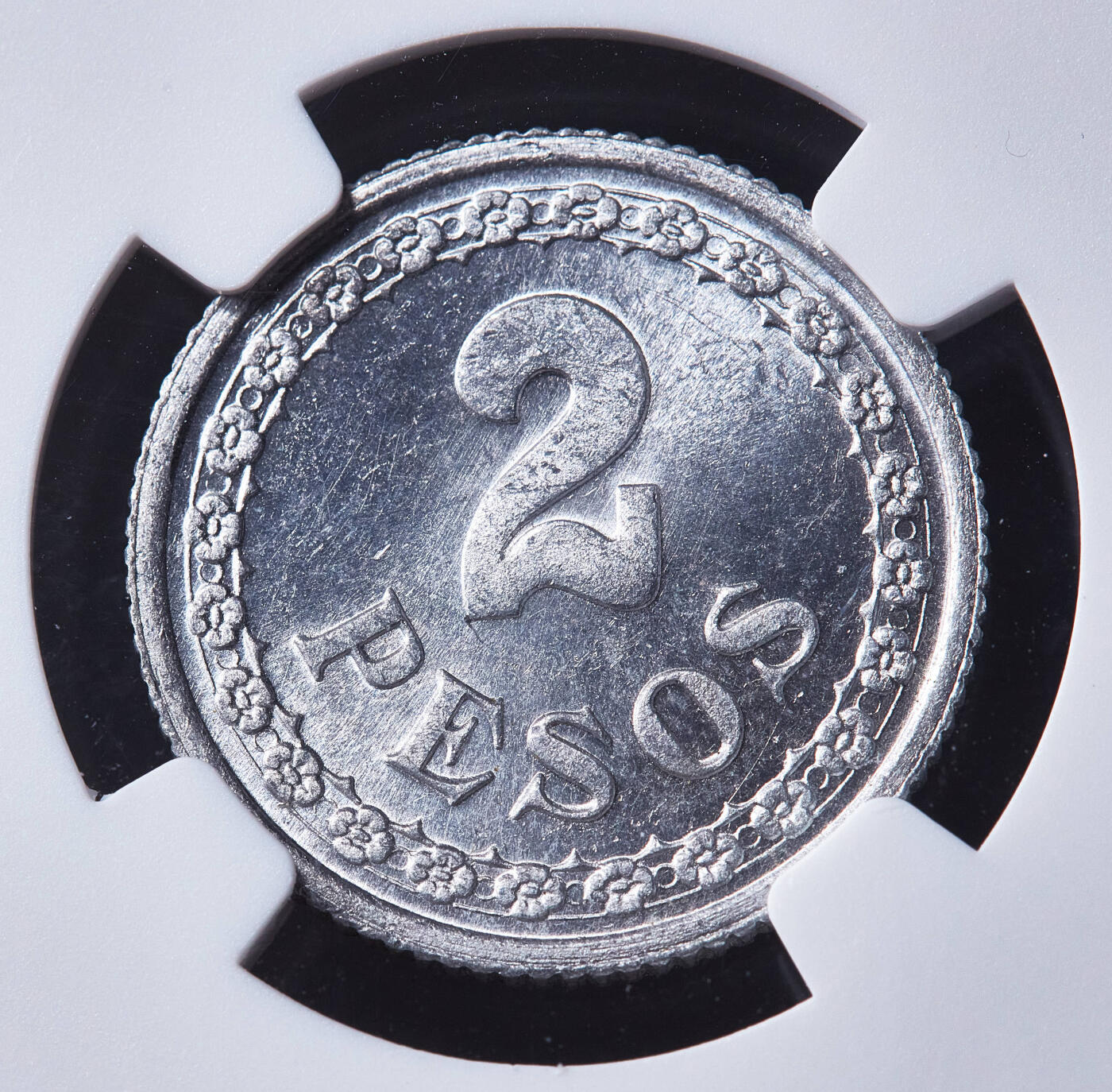 【俄甄集藏】满园春色-2026年(051)04-22星期三 晚 19:30 全场包邮 巴拉圭1938年2比索铝币，NGC MS64+，稀少独年版，转光品相