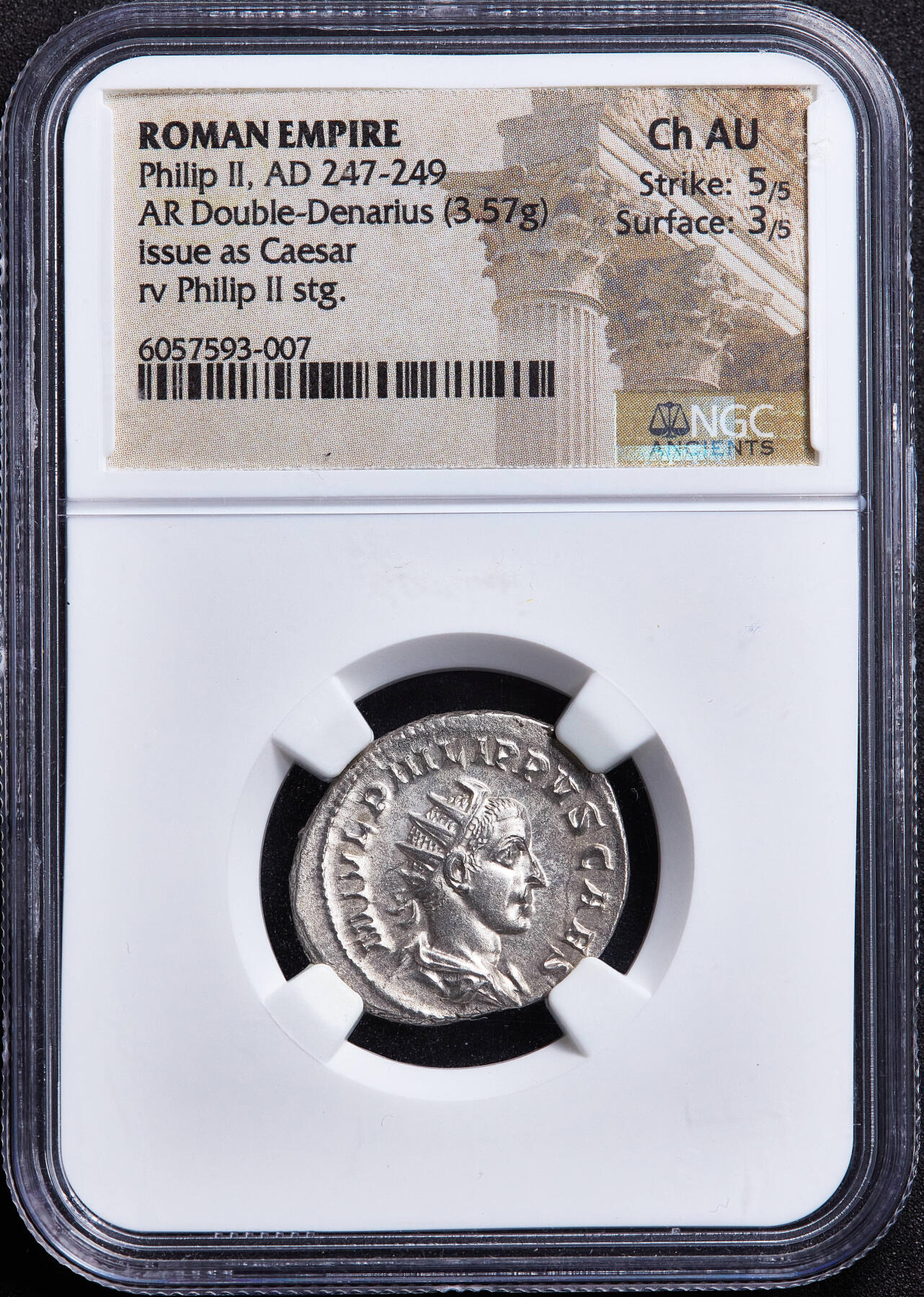 【俄甄集藏】满园春色-2026年(051)04-22星期三 晚 19:30 全场包邮 古罗马帝国公元247-249年菲利普二世双第纳尔银币，NGC ChAU (Str 5/5, Sur 3/5)，罗马造币厂打制，正面菲利普二世桂冠头像，币文：菲利普，凯撒，背面菲利普二世戎装持球和矛站像，直径23mm，重3.57克，菲利普二世7岁立为凯撒，10岁晋升为奥古斯都，原味包浆，状态难得