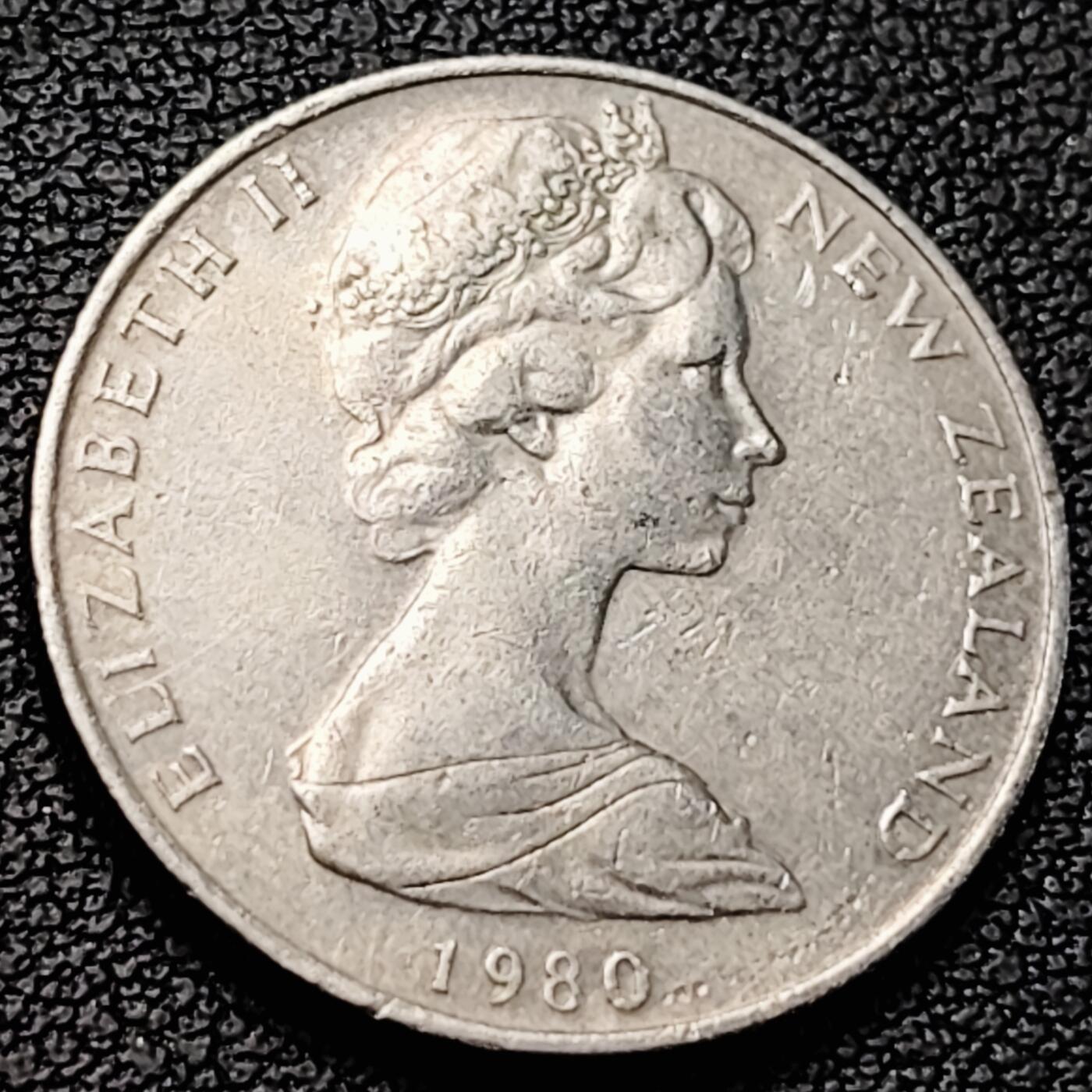 泉币菌-第224场-拍品多 请提前出价(222场前满邮的已全部发出，陆续更新单号中，请耐心等待) 。