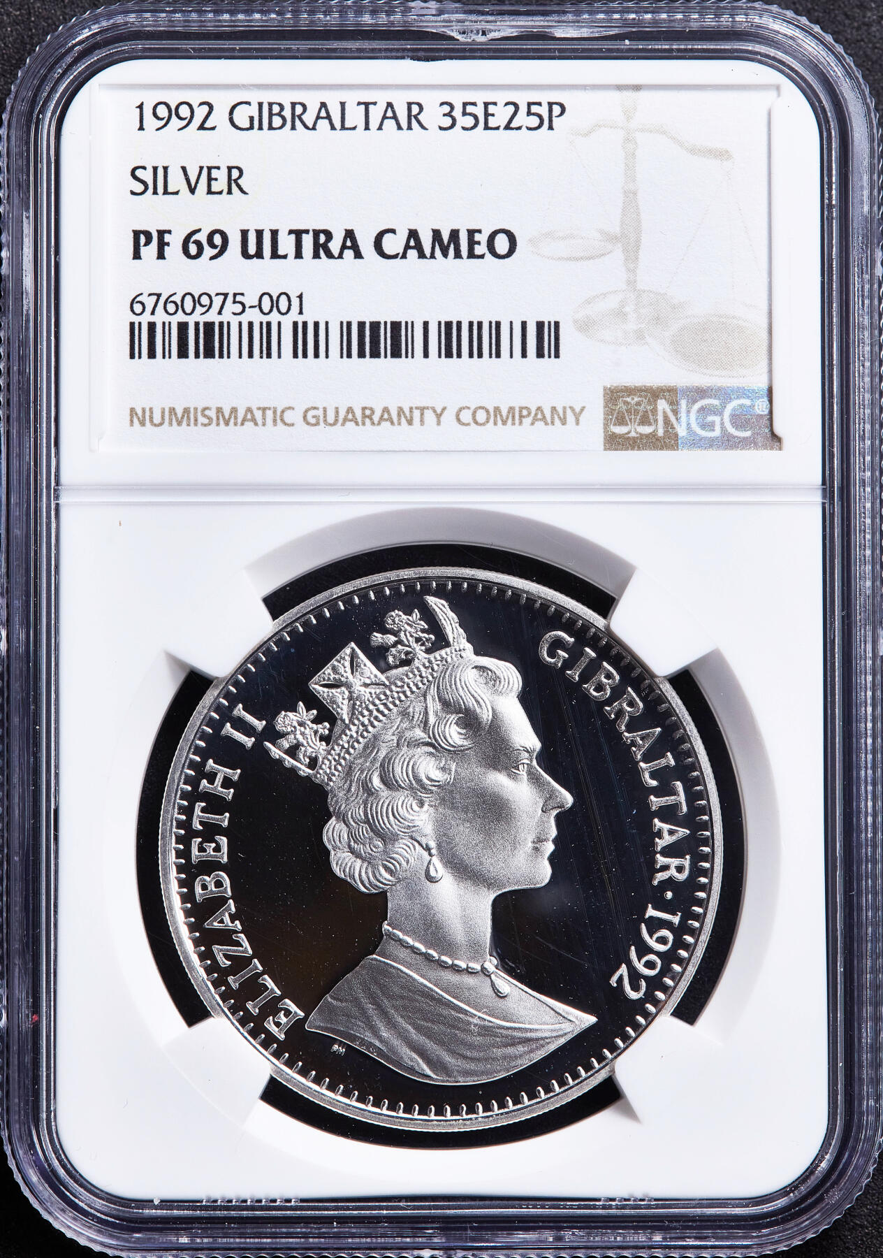 【俄甄集藏】满园春色-2026年(051)04-22星期三 晚 19:30 全场包邮 英属直布罗陀1992年纪念欧洲经济货币联盟成立35埃居/25镑盔甲圣骑士精制大银币，NGC PF69UC，重28.28克，925银，发行量15000枚，冠军分