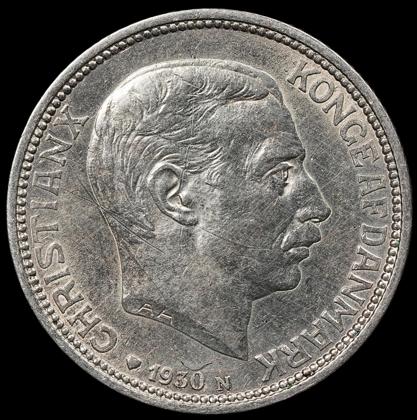 修遠堂世界钱币第111期 1930年丹麦国王60大寿纪念2克朗银币 15g，含银80%，币面有划痕