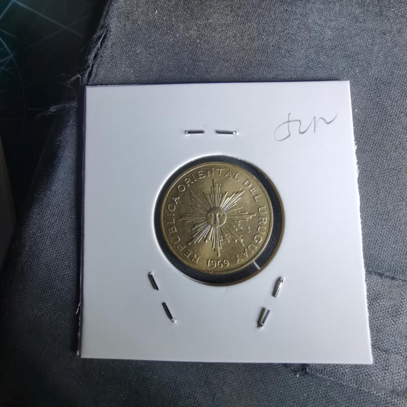 沼泽如烟--第1052场 乌拉圭1969年5比索