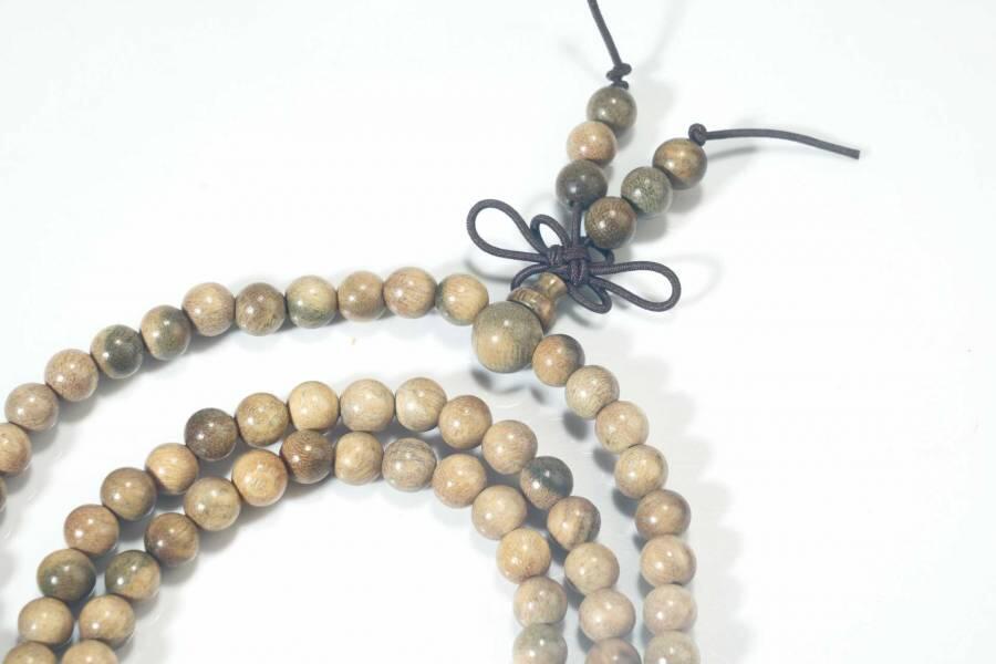 上海都达杂项专场八十一【全场包邮】  天然绿檀木0.6多圈圆珠手串63-316