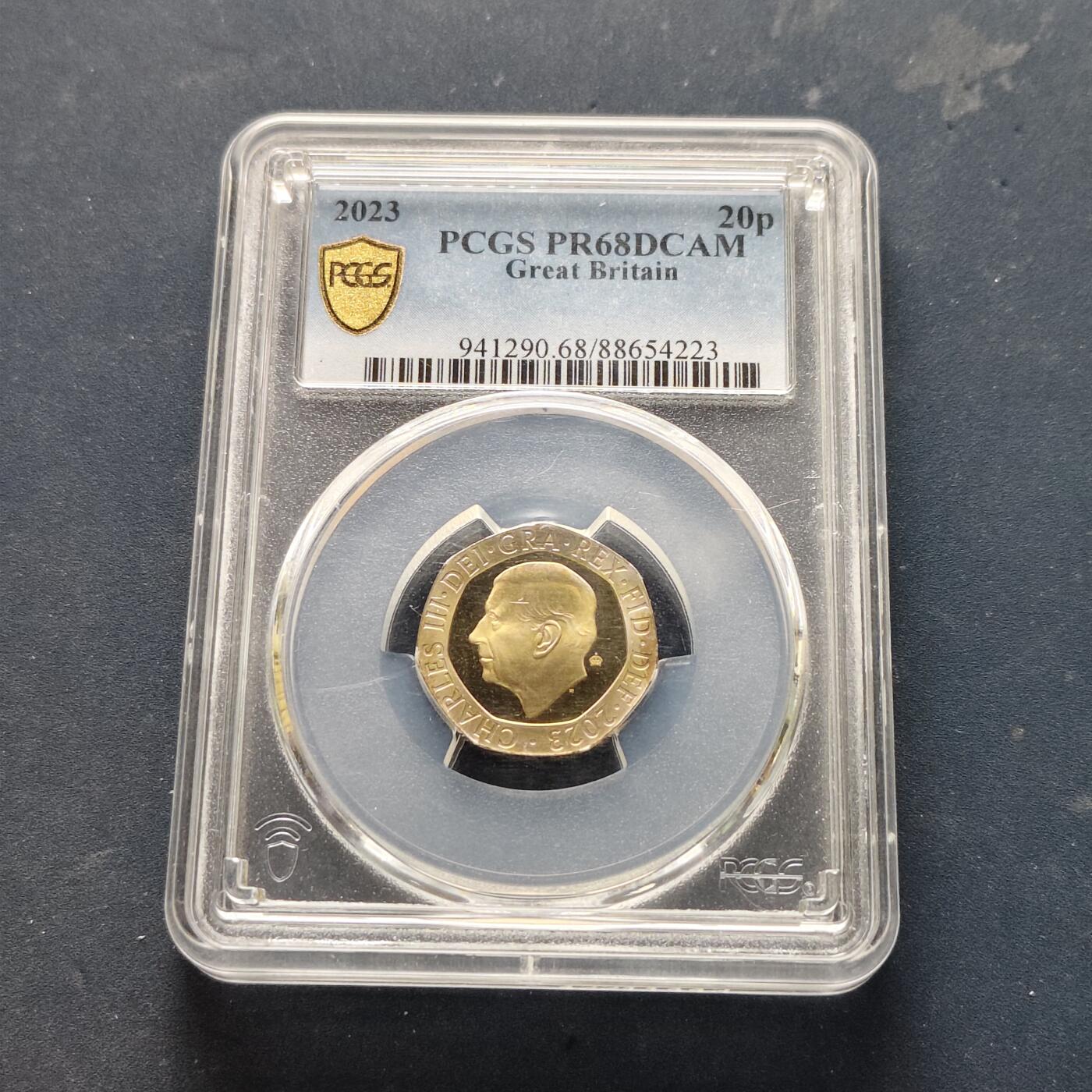 【全场包邮】纯粹捡漏拍521场 【收藏级】英国2023年登基首年皇冠标20便士海鹦-PCGS PR68 DCAM（更高分仅3枚）