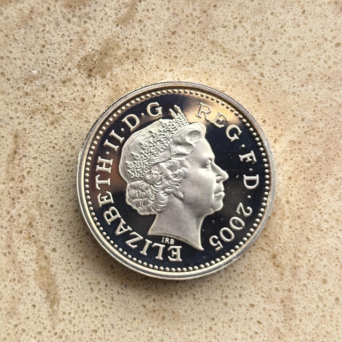 道一币馆币章第一百七十四场 原盒证 英国2005年梅奈桥1镑精制银币