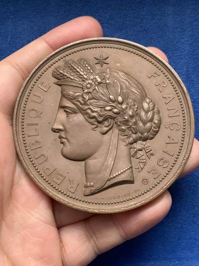 《竞宝斋》第479场 周日，周一 2场连拍 （全场包邮）20级店铺 欢迎送拍 - 1879年法国谷物女神大号铜章 169克 72mm 丰饶角铜标