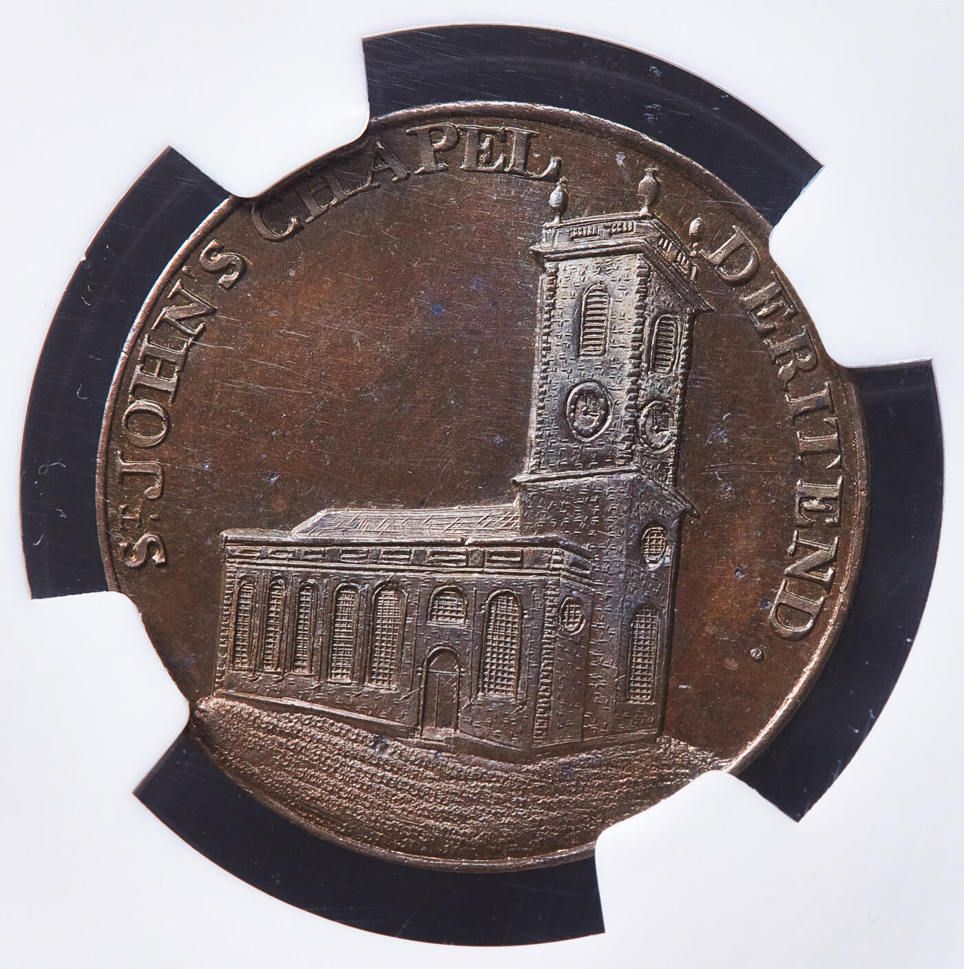 【俄甄集藏】满园春色-2026年(051)04-22星期三 晚 19:30 全场包邮 英国1790年代沃里克郡伯明翰纽扣制造商彼得·肯普森1/2便士圣约翰礼拜堂商业代用铜币，NGC MS64，巧克力包浆，类精制底板，原光品相，设计精美，币完好，划痕是外盒上