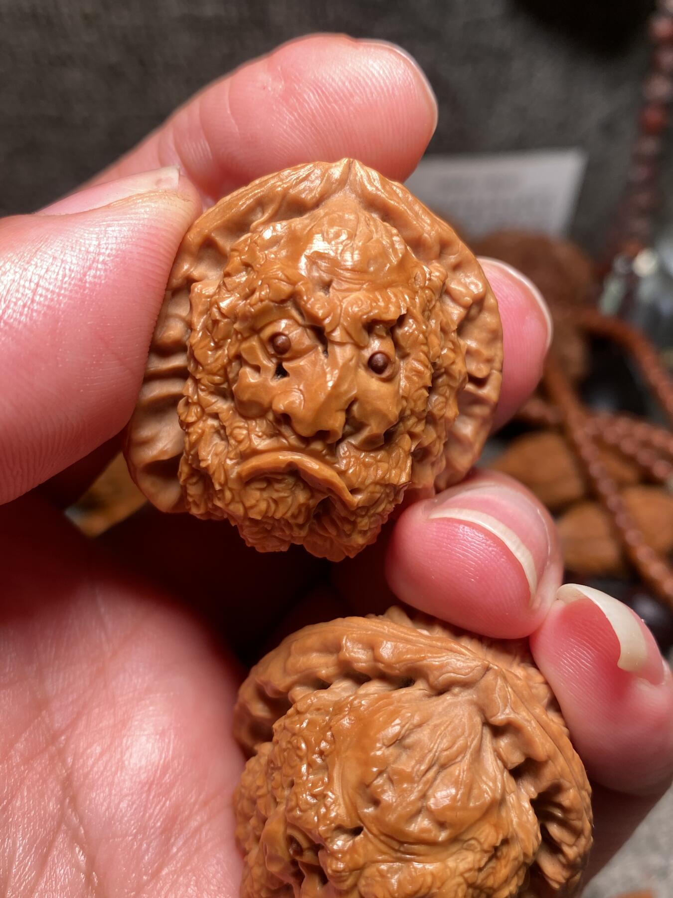 捡漏苏州非物质文化遗产，核雕艺术老苏工 福利苏工核雕，纯手工雕刻,核桃老苏工达摩，个性十足，等待有缘人，市场无同款，尺寸3。5喜欢的来
