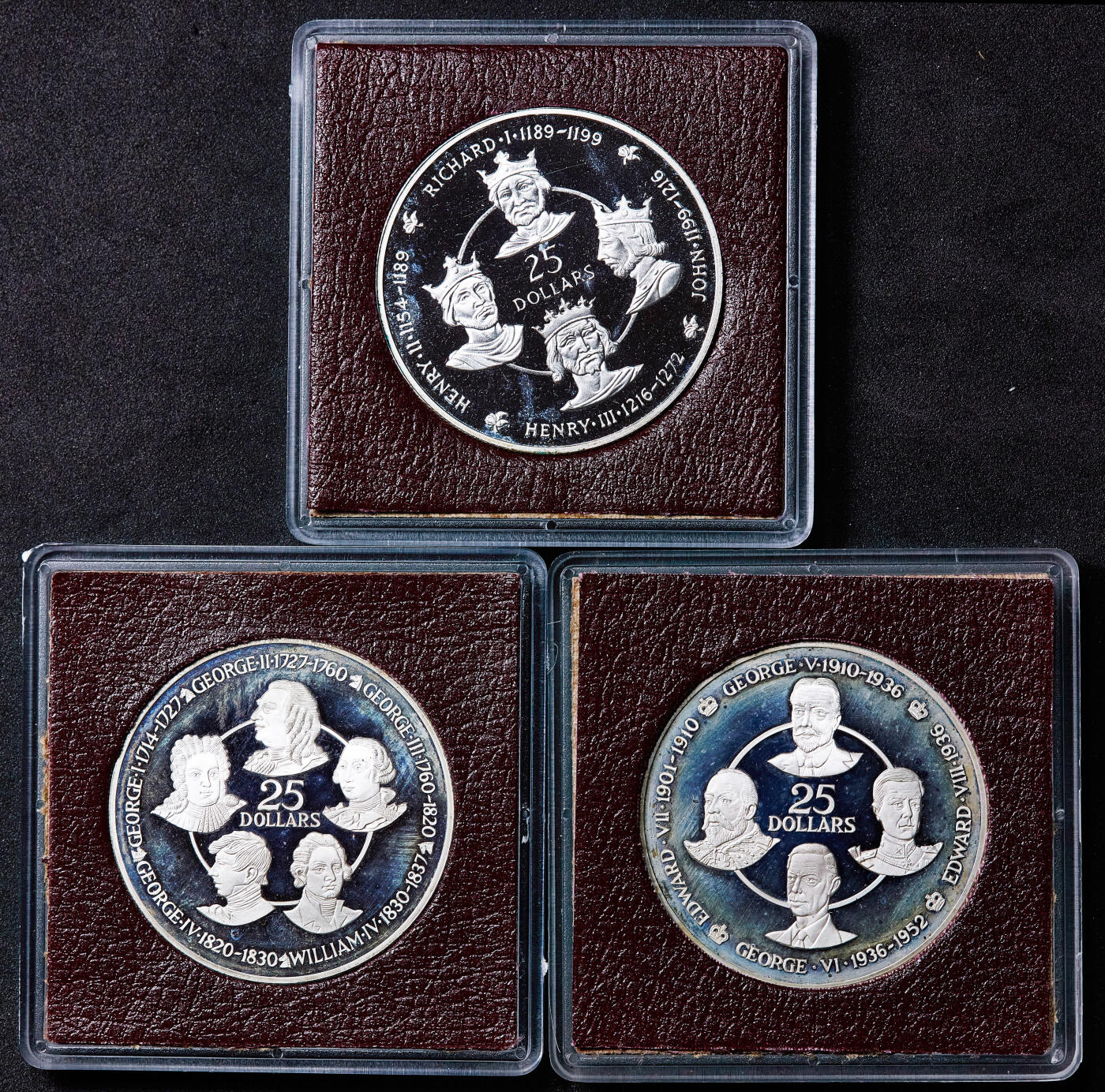 【俄甄集藏】满园春色-2026年(051)04-22星期三 晚 19:30 全场包邮 英属开曼群岛1980年英国历史君主系列精制大银币9枚套，单枚重35.64克，500银，发行量12000枚，含纯银160.38克