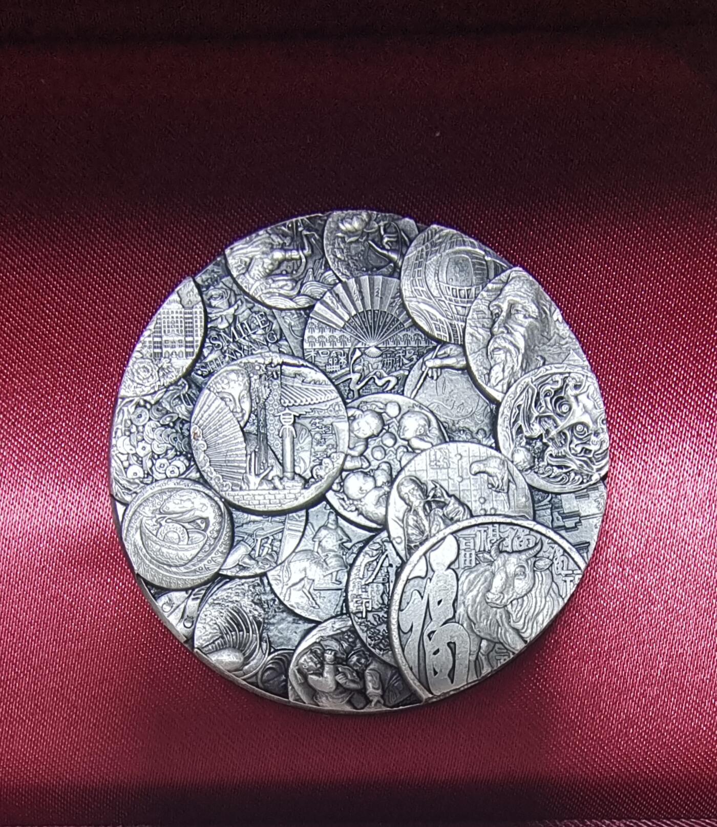 昊象达收藏银币拍卖第9场 中国人民银行发行的共同飞翔纪念大银章，Ag999纯银，80g，编号010，直径约80mm