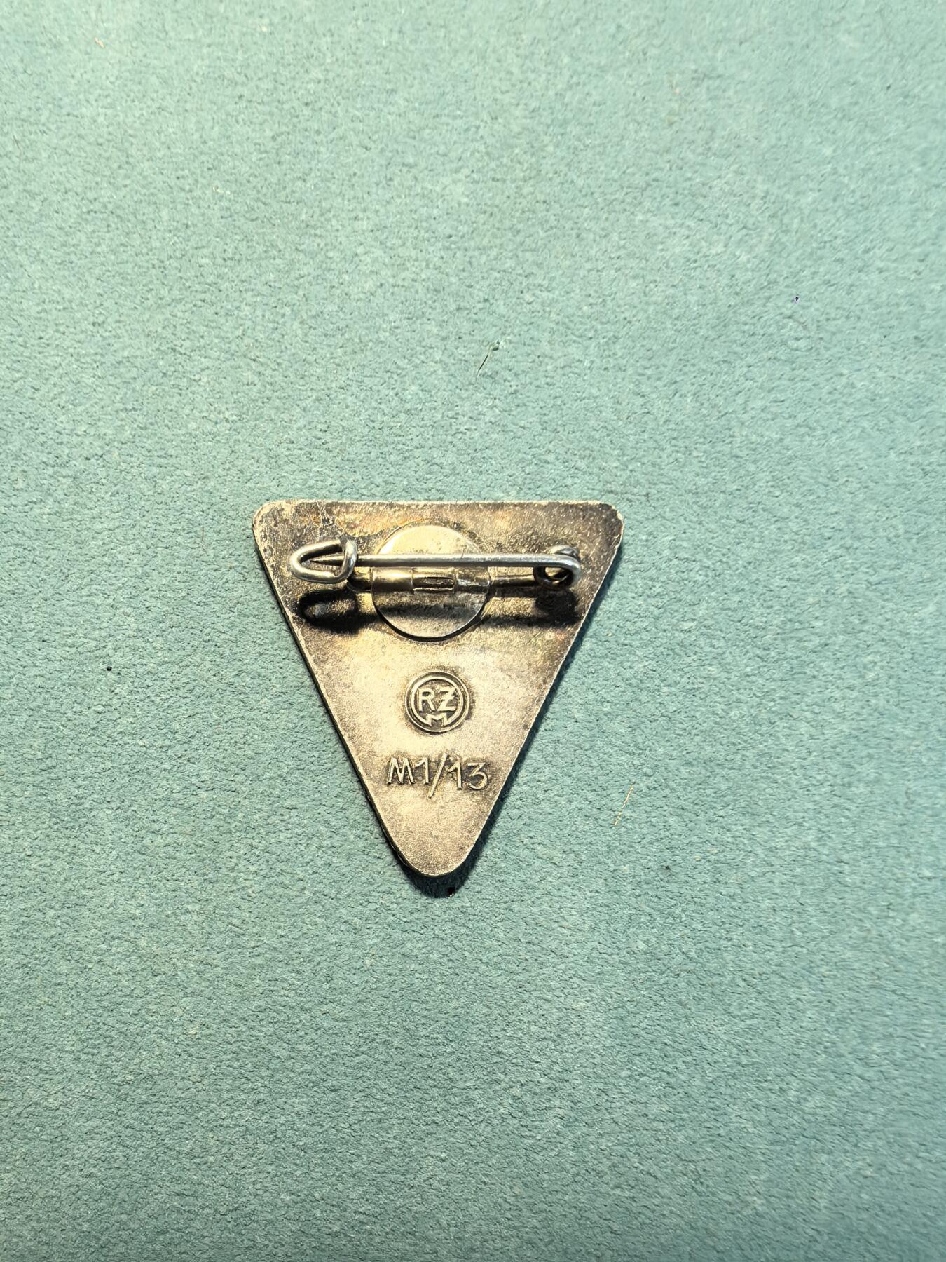 盛世勋华——号角文化勋章邮票专场拍卖第314期 德国（1939）NS妇女协会会员证章 极为少见 带厂标