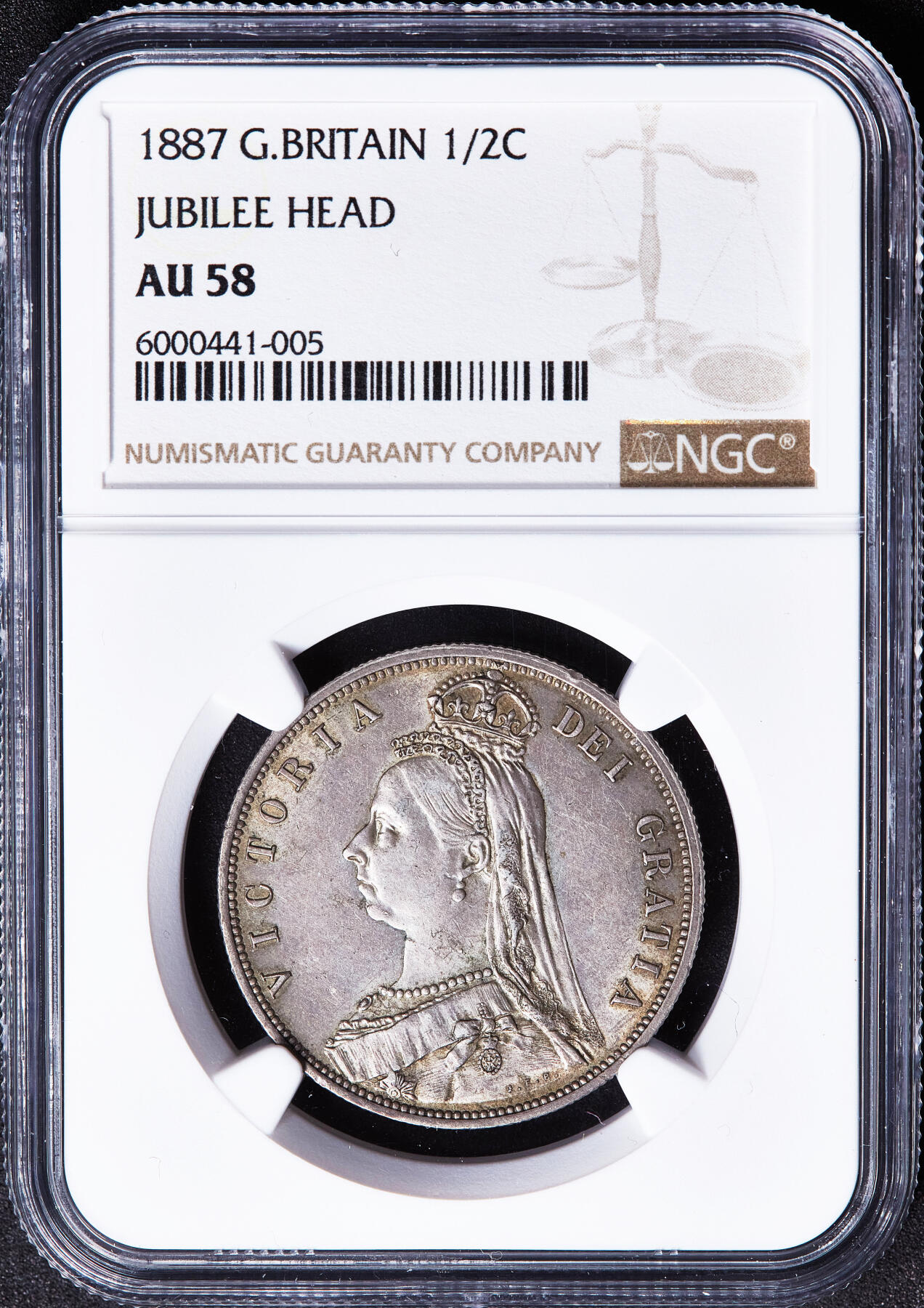 【俄甄集藏】满园春色-2026年(051)04-22星期三 晚 19:30 全场包邮 英国1887年维多利亚高冠1/2克朗银币，NGC AU58，黄油彩老包浆，转光品相