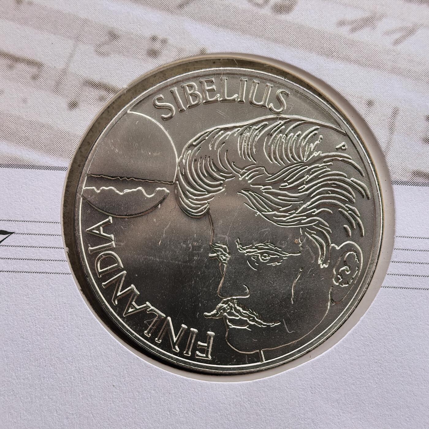 道一币馆币章第一百七十四场 邮币封 芬兰1999年音乐家西贝柳斯诞辰125周年100马克精制银币 22g 925s