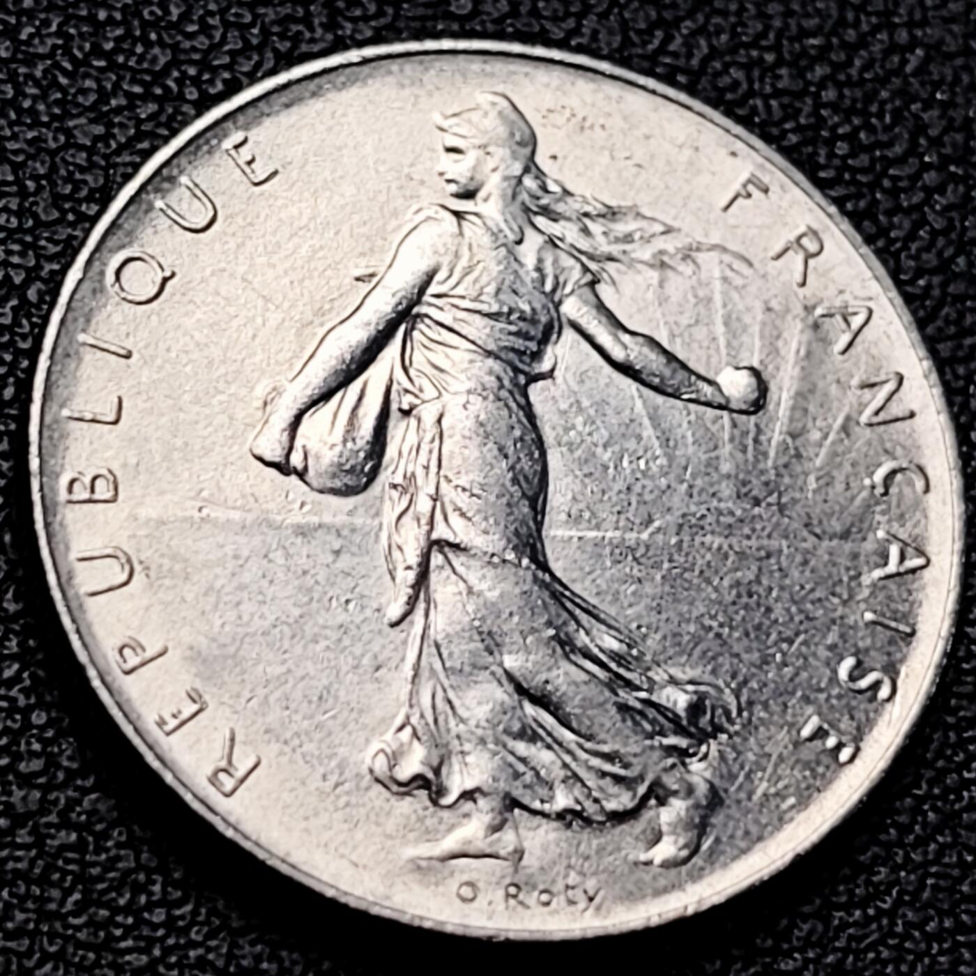 泉币菌-第224场-拍品多 请提前出价(222场前满邮的已全部发出，陆续更新单号中，请耐心等待) 。