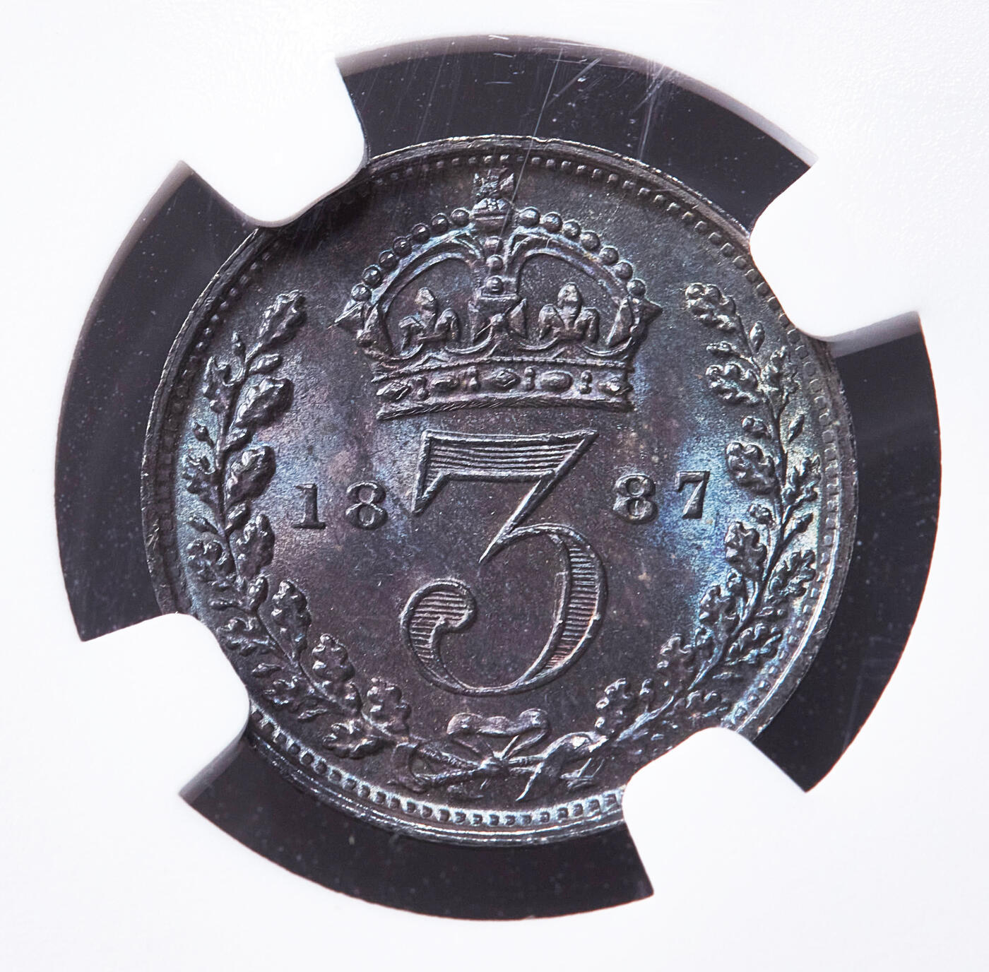 【俄甄集藏】满园春色-2026年(051)04-22星期三 晚 19:30 全场包邮 英国1887年维多利亚高冠3便士银币，NGC MS63，五彩酱彩转光品相