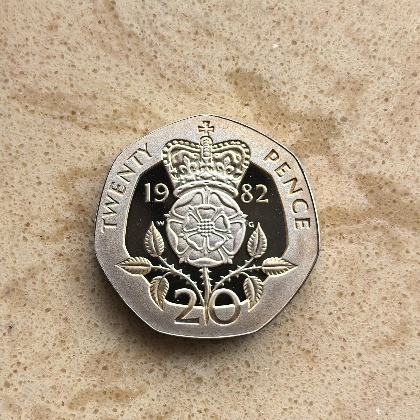 道一币馆币章第一百七十四场 原盒证 英国1982年20便士精制银币