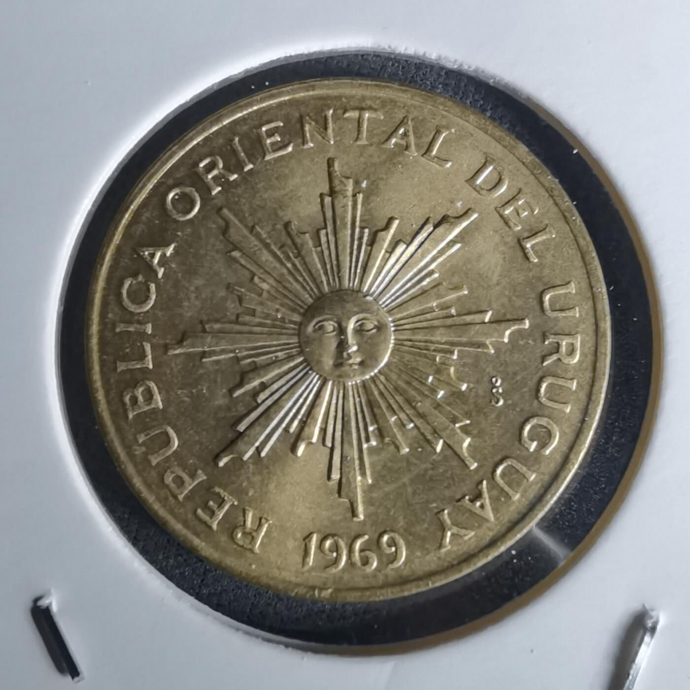 沼泽如烟--第1052场 乌拉圭1969年5比索