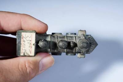 上海都达杂项专场102【全场包邮】  合金蒸汽火车头造型卷笔刀摆件65-340