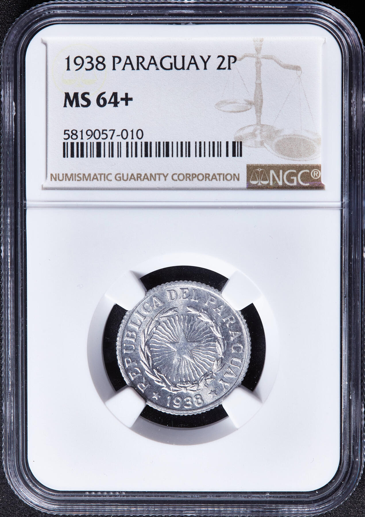 【俄甄集藏】满园春色-2026年(051)04-22星期三 晚 19:30 全场包邮 巴拉圭1938年2比索铝币，NGC MS64+，稀少独年版，转光品相