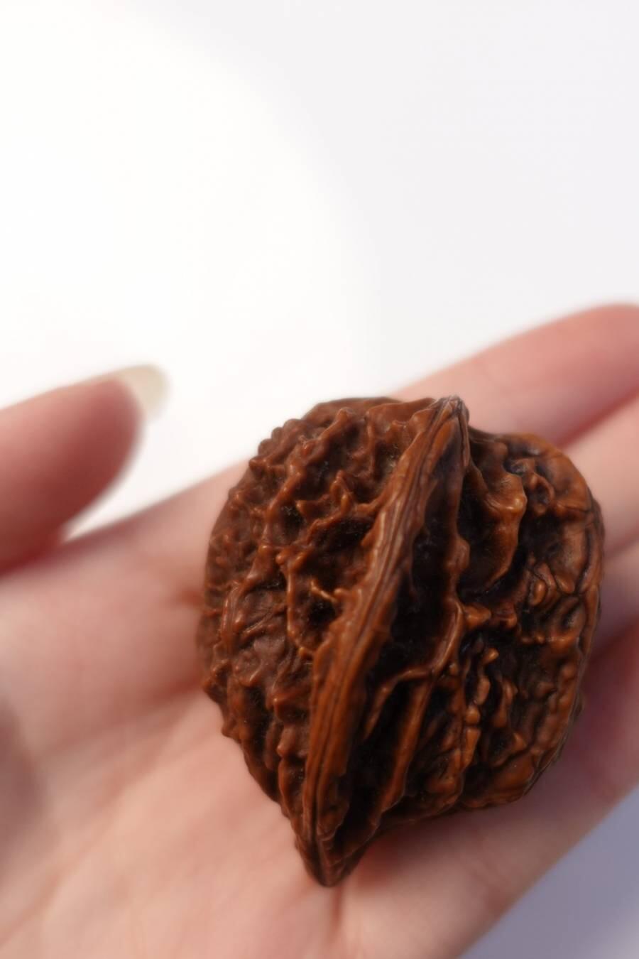 上海都达杂项专场八十一【全场包邮】  把玩核桃 1个65-336