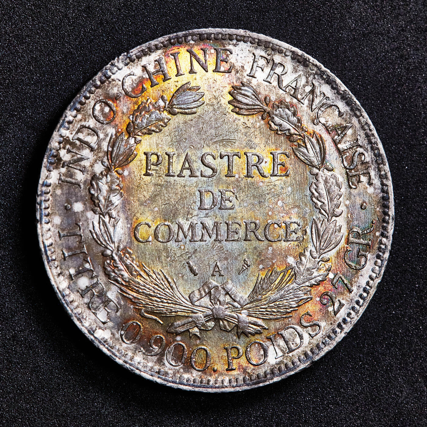 【俄甄集藏】满园春色-2026年(051)04-22星期三 晚 19:30 全场包邮 法属印度支那1907年A版1皮阿斯特坐洋大银币，五彩包浆，底光犹存，品相尚佳