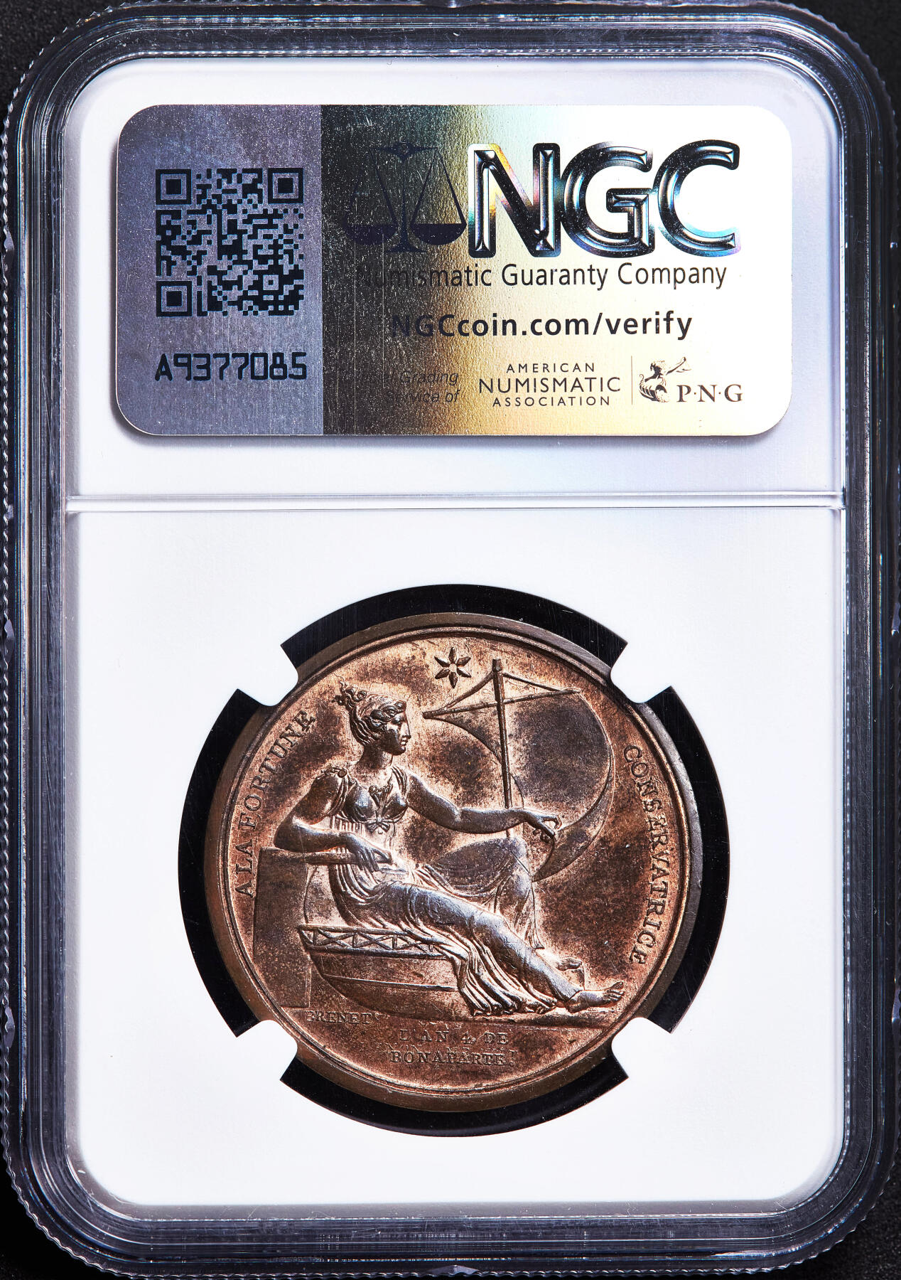 【俄甄集藏】满园春色-2026年(051)04-22星期三 晚 19:30 全场包邮 法国拿破仑帝国1803年纪念刺杀国王失败铜章，NGC UNCD，背面命运女神福尔图娜操纵船桨，发行背景：1802年英国曾鼓动法国将领莫罗刺杀拿破仑，被拿破仑察觉，并开始大举抓捕保皇党‌，稀有品种，原铜光