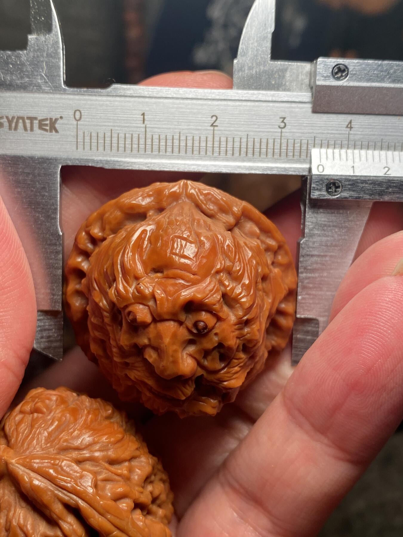 捡漏苏州非物质文化遗产，核雕艺术老苏工 福利苏工核雕，纯手工雕刻,核桃老苏工钟馗百态个性十足，等待有缘人，市场无同款，尺寸3。58喜欢的来