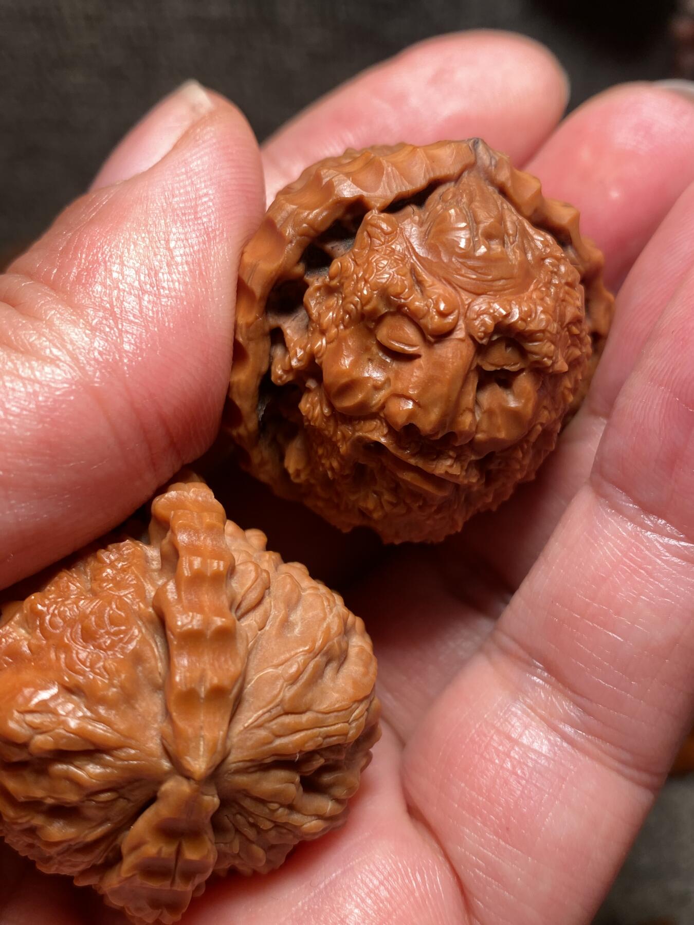 捡漏苏州非物质文化遗产，核雕艺术老苏工 福利苏工核雕，纯手工雕刻,核桃老苏工达摩，个性十足，等待有缘人，市场无同款，尺寸3。5喜欢的来