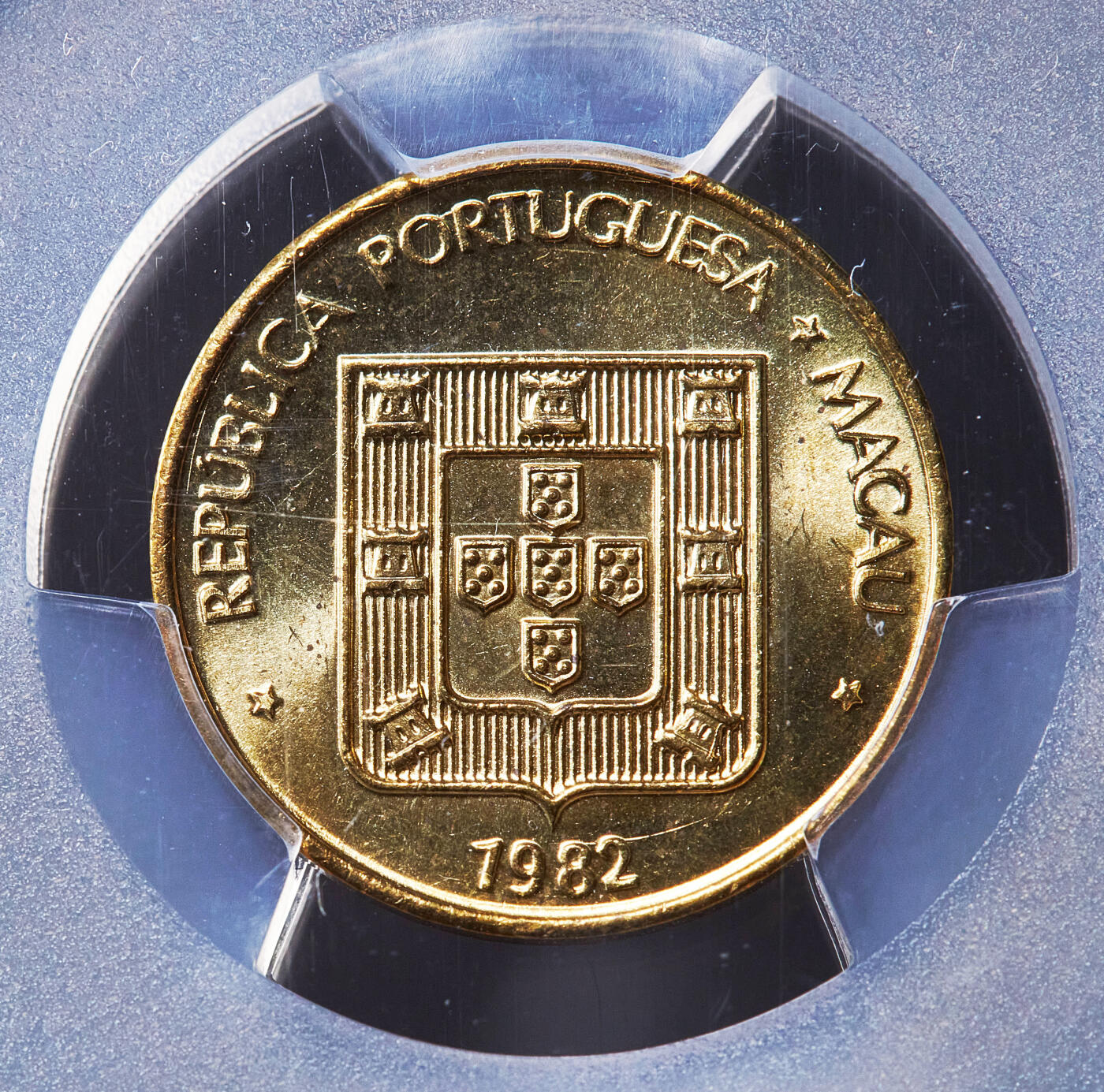 【俄甄集藏】满园春色-2026年(051)04-22星期三 晚 19:30 全场包邮 葡属澳门1982-1984年福禄寿一毫-五毫铜币3枚一组，PCGS MS63-MS66，转光品相