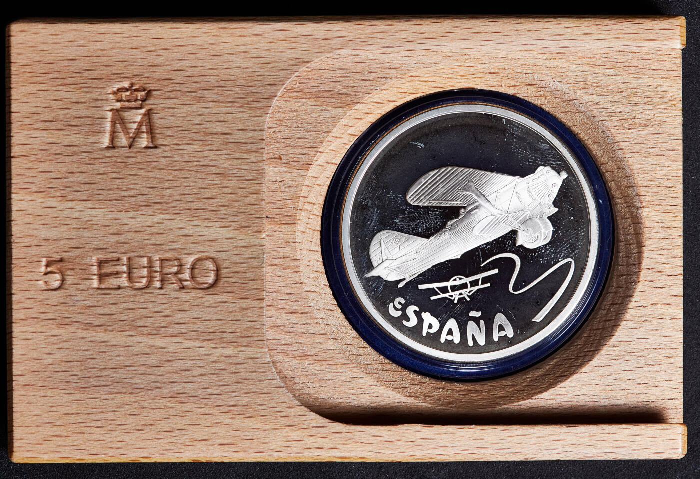 【俄甄集藏】满园春色-2026年(051)04-22星期三 晚 19:30 全场包邮 西班牙1997年航空史系列-纽波特与布雷盖双翼战斗机5欧元精制大银币，原木盒精装，带证书，重33.62克，925银，发行量50000枚，属于欧元流通前的预发行品种