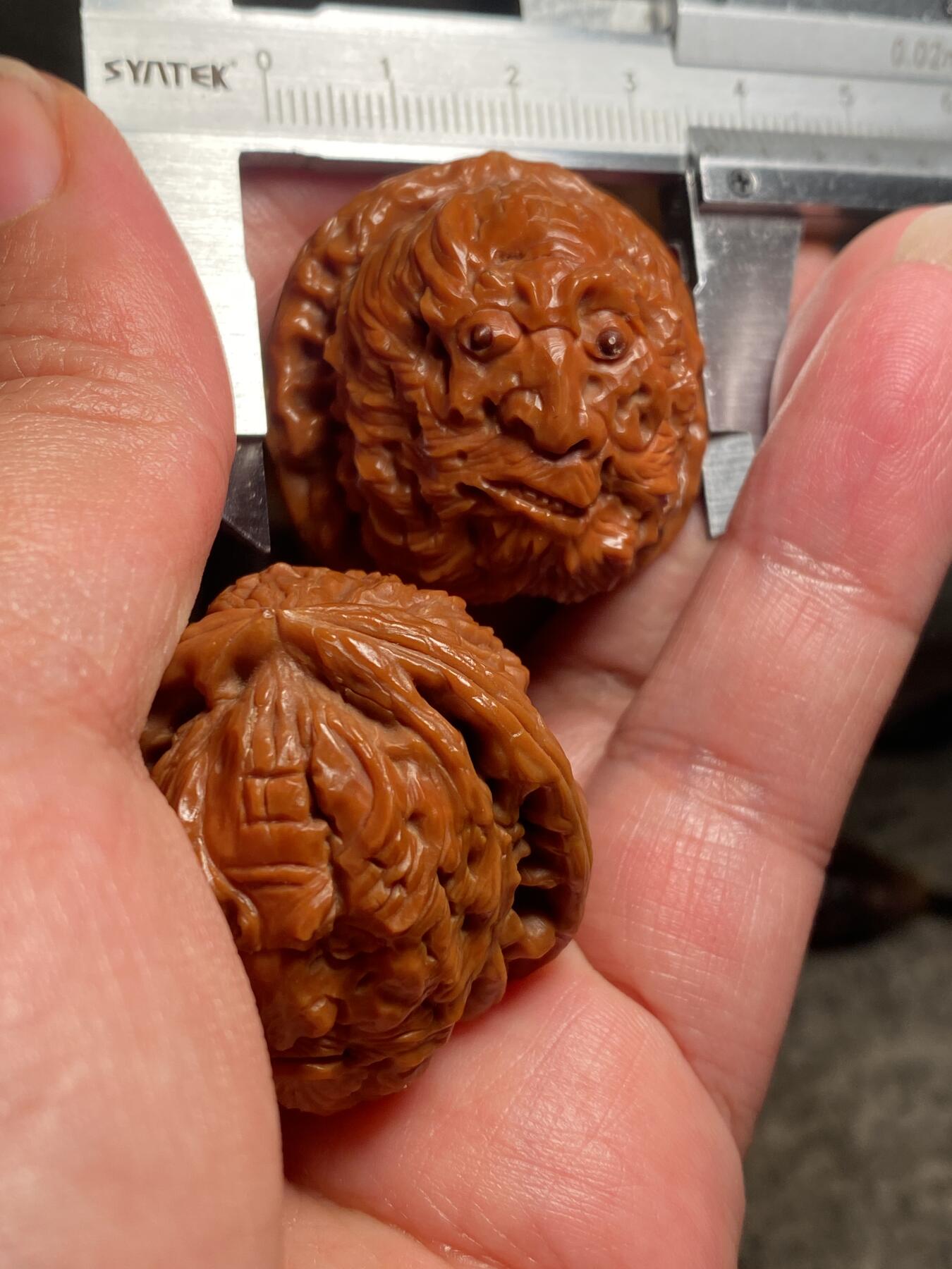 捡漏苏州非物质文化遗产，核雕艺术老苏工 福利苏工核雕，纯手工雕刻,核桃老苏工钟馗百态个性十足，等待有缘人，市场无同款，尺寸3。58喜欢的来