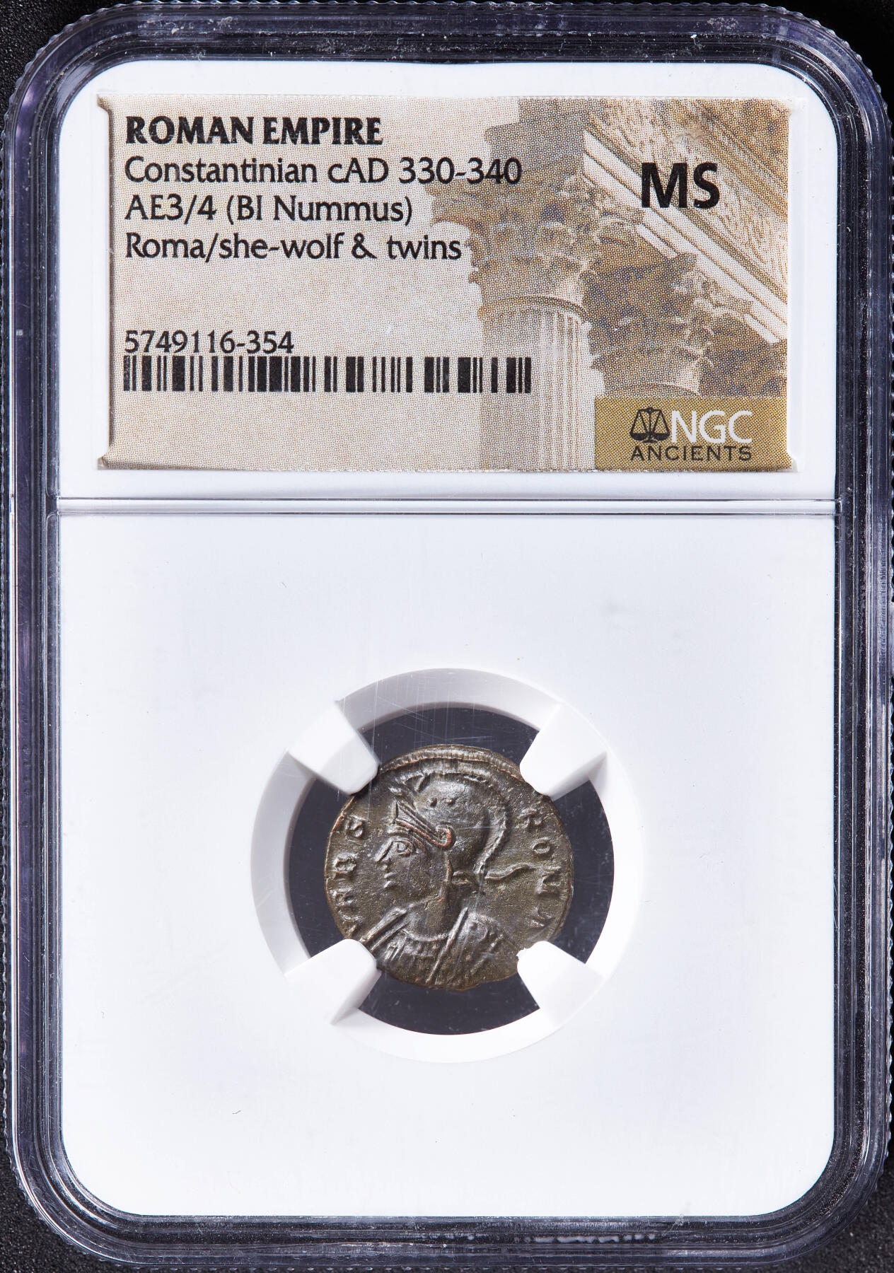 【俄甄集藏】满园春色-2026年(051)04-22星期三 晚 19:30 全场包邮 古罗马帝国公元330年-331年君士坦丁大帝母狼育婴罗马建城纪念铜币，NGC MS，正面罗马女神戴盔披氅面左胸像，币文罗马城，背面母狼哺婴源自罗马建城传说，母狼正哺育罗慕路斯和雷穆斯兄弟，上方两颗芒星，未流通难得，直径：17mm
